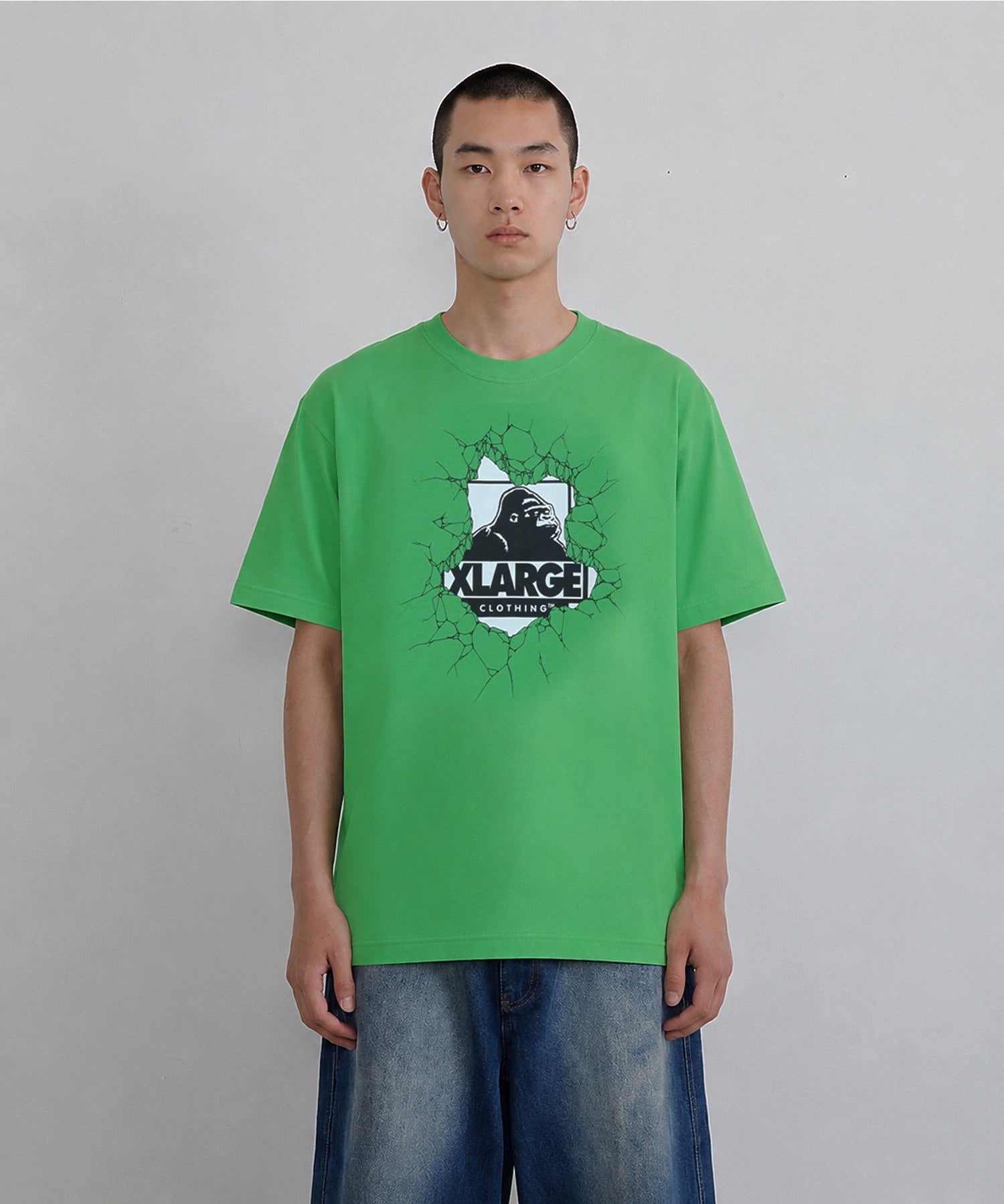XLARGE×LIXTICK CRACK WALL OG S/S TEE
