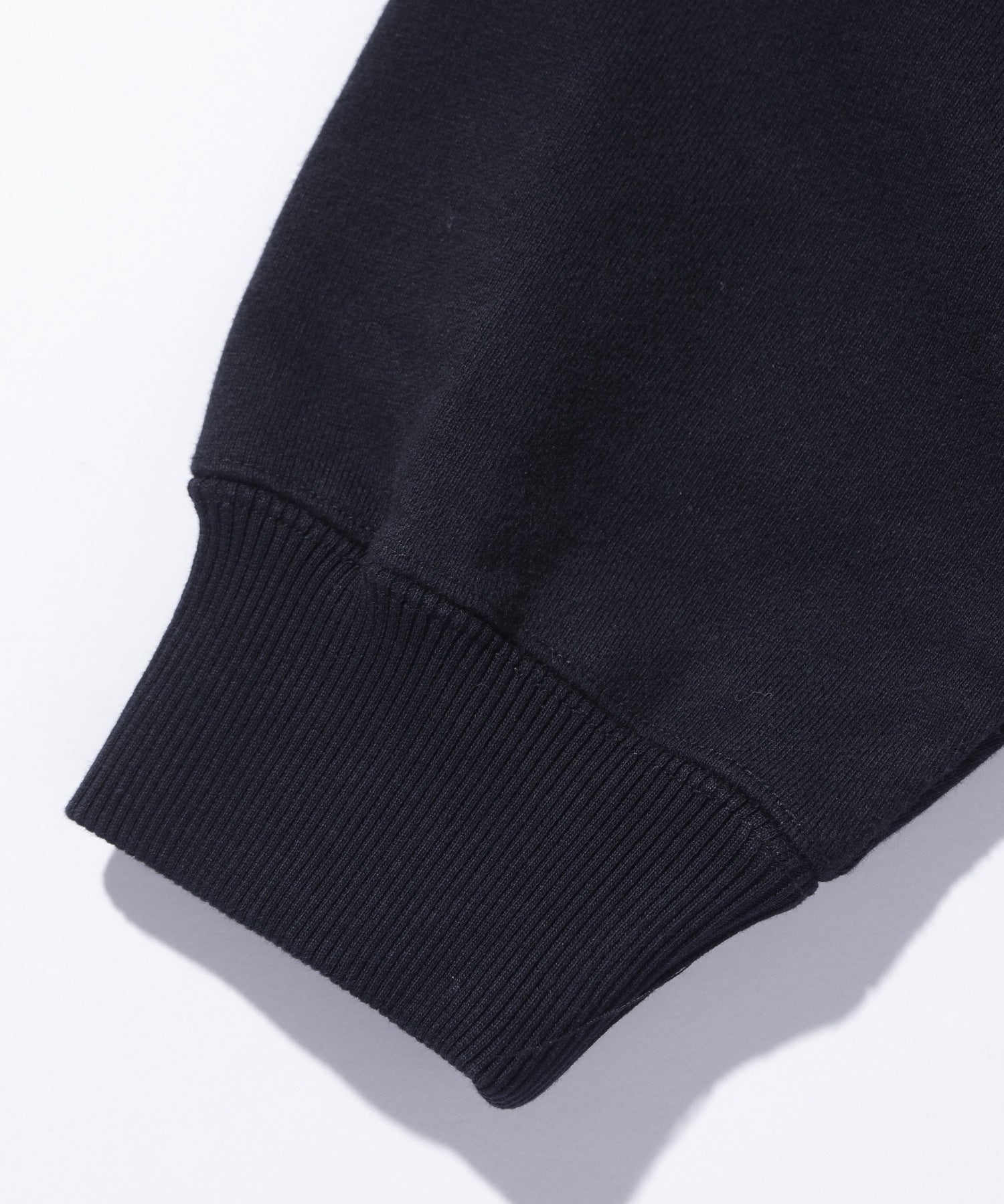 PATCHED OLD ENGLISH CREWNECK SWEATSHIRT