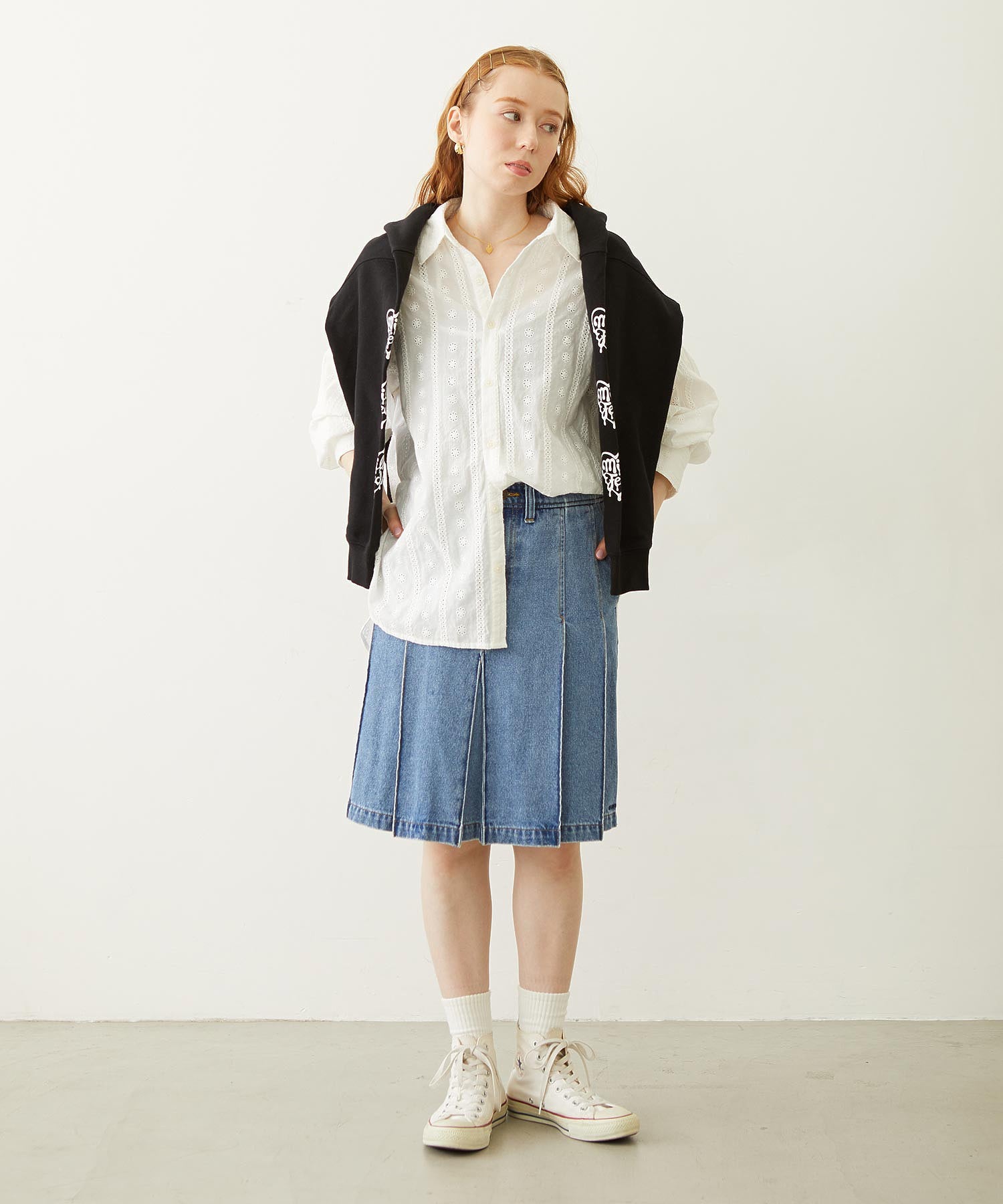 PLEATED DENIM SKIRT