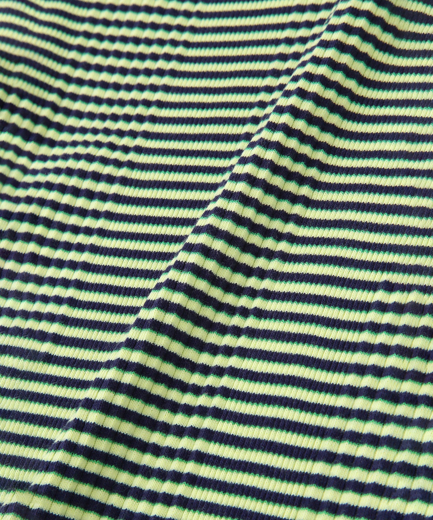 マルチボーダートップス