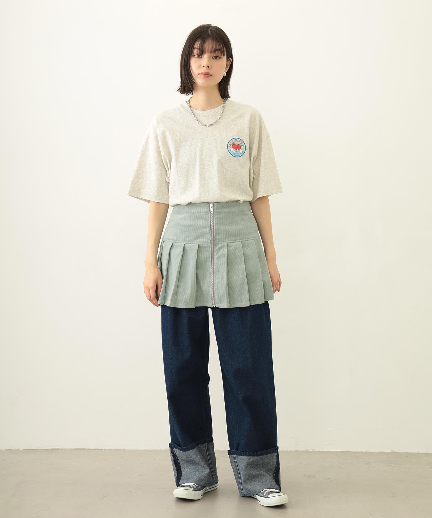 CIRCLE STRAWBERRY LOGO S/S TEE