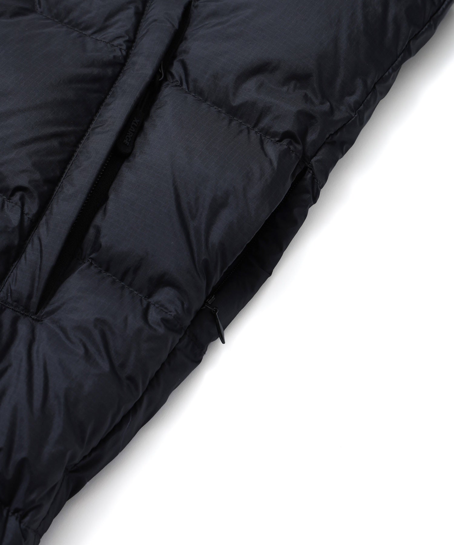 RIPSTOP HOODED DOWN JACKET