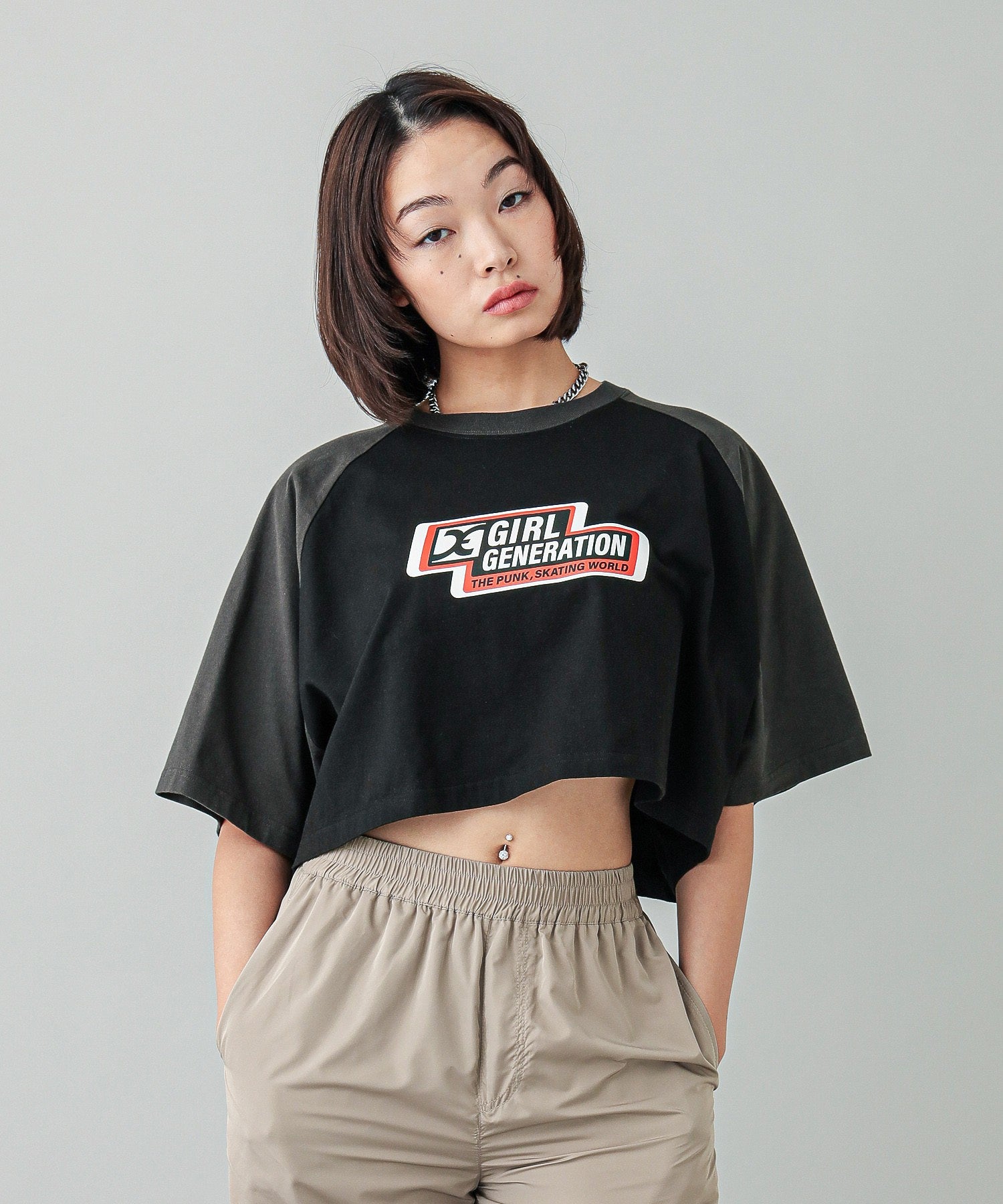 GIRL GENERATION LOGO B/B WIDE TEE