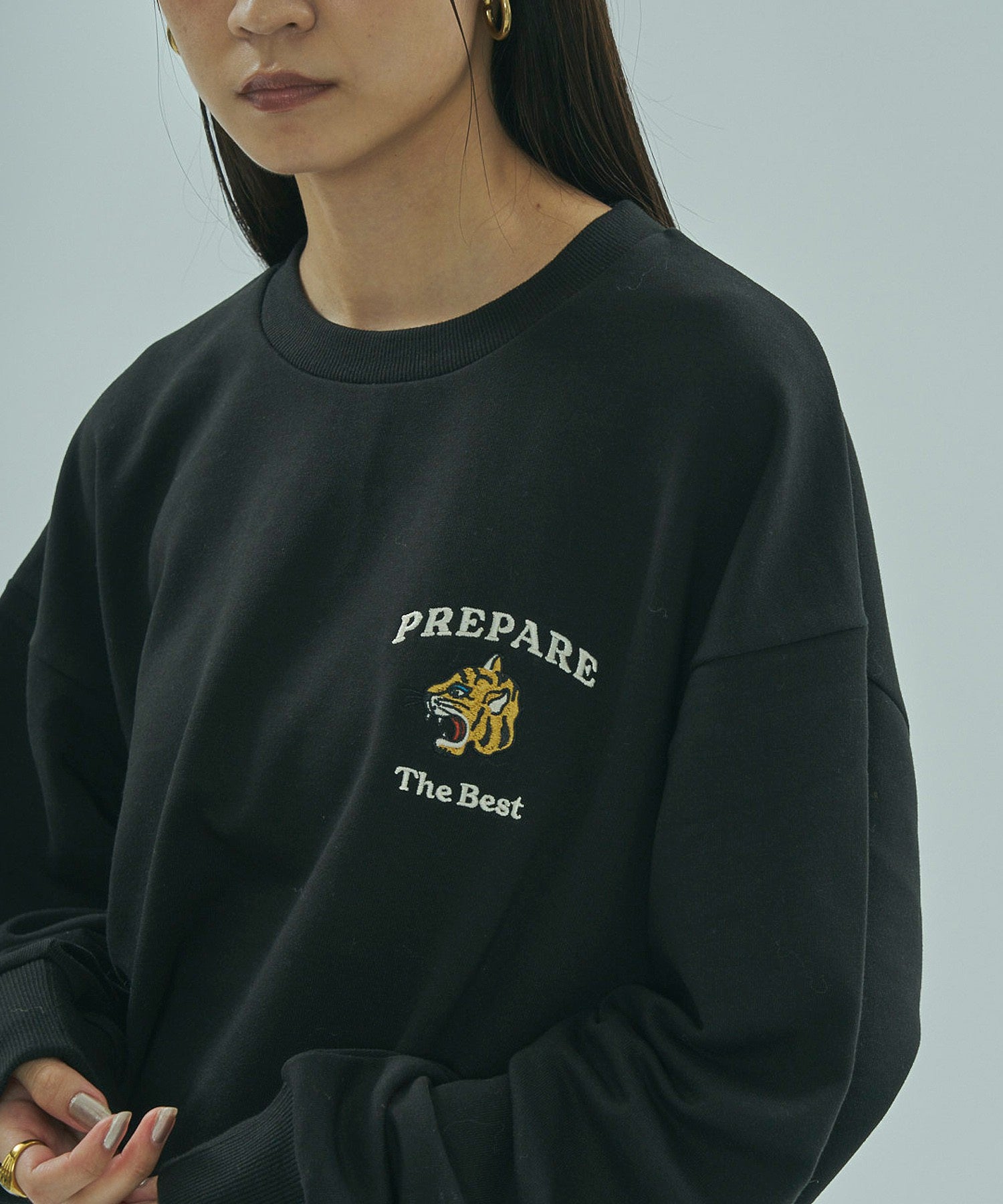 TIGER EMBROIDERY SWEAT