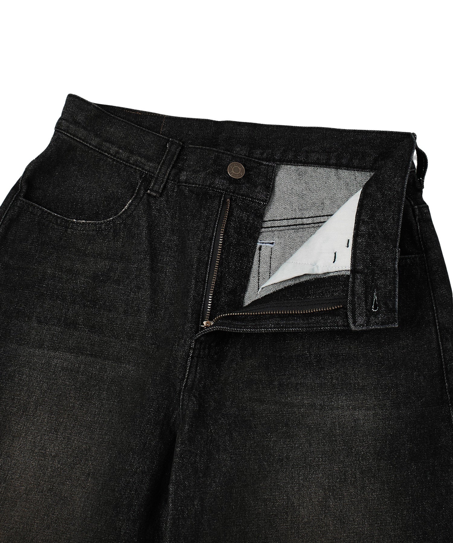 WAXED DENIM SHORTS
