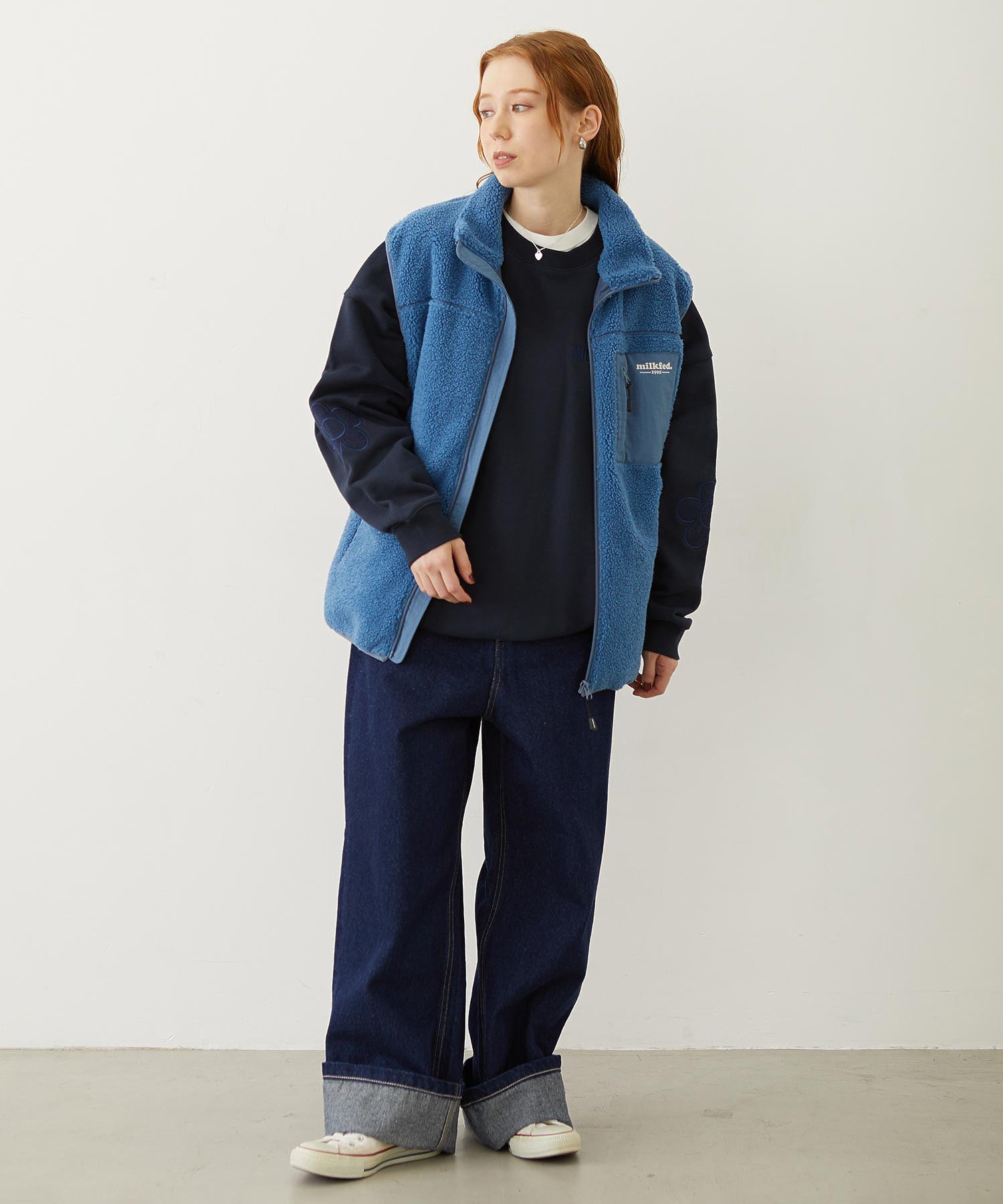 FLOWER ELBOW PATCH SWEAT TOP