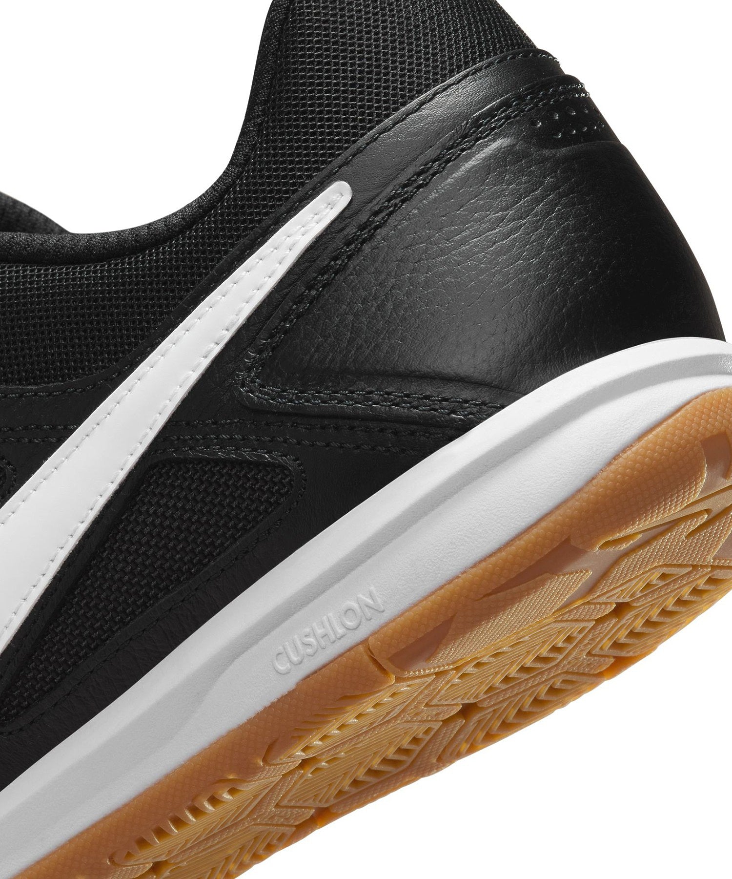NIKE/GATO