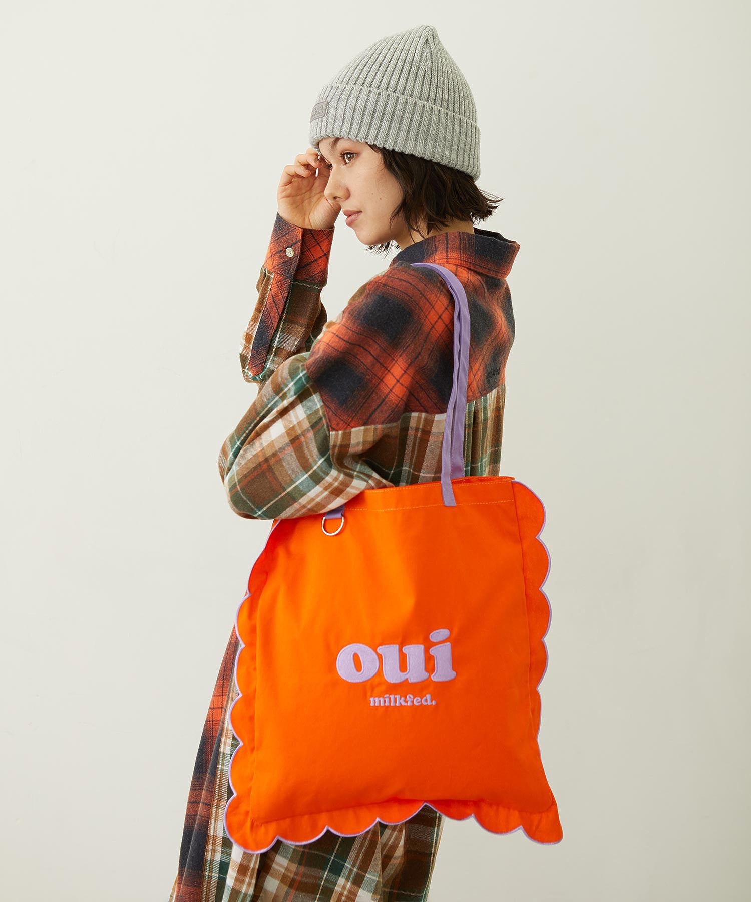 RUFFLE TOTE BAG