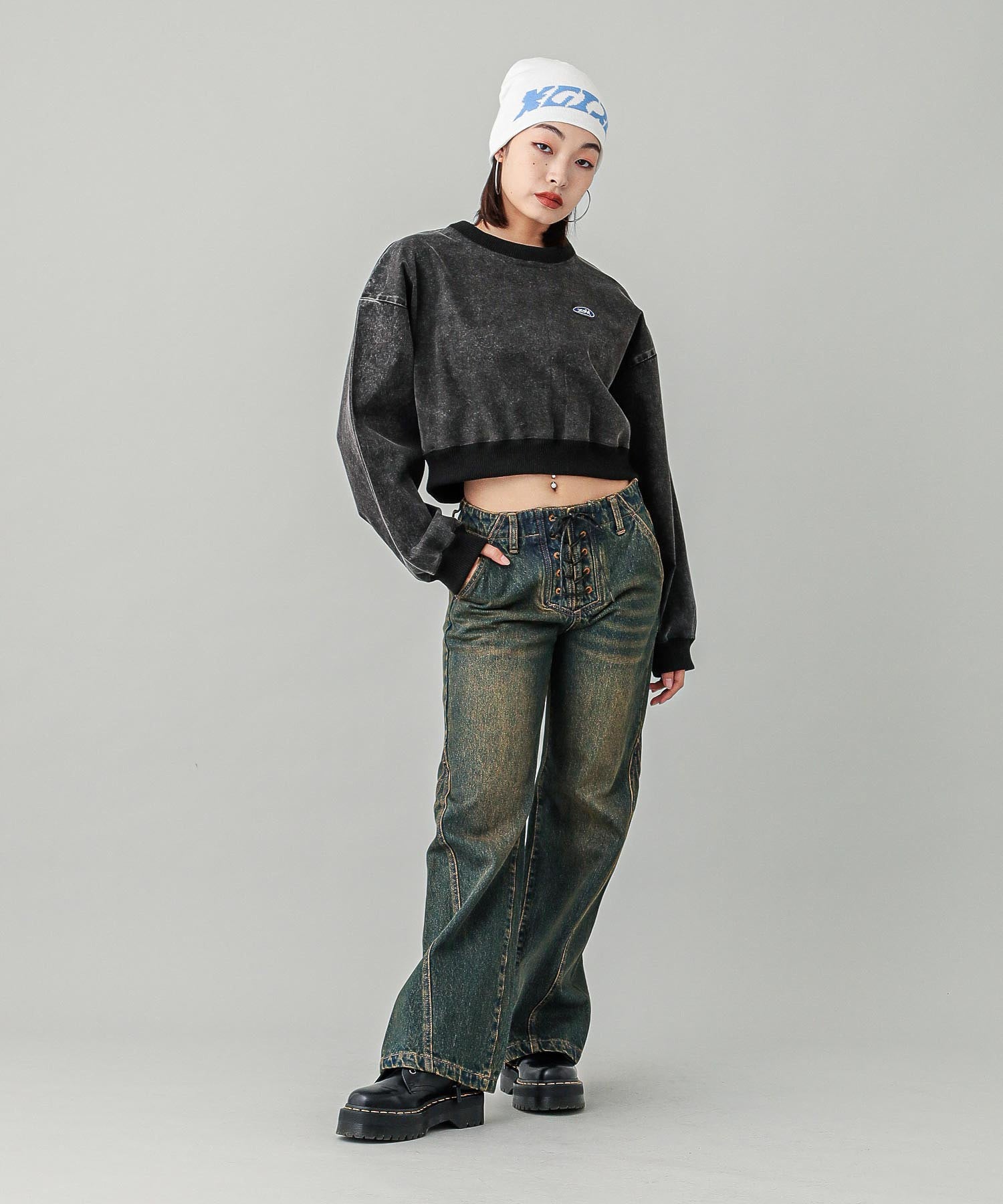 WOVEN CROPPED CREWNECK TOP