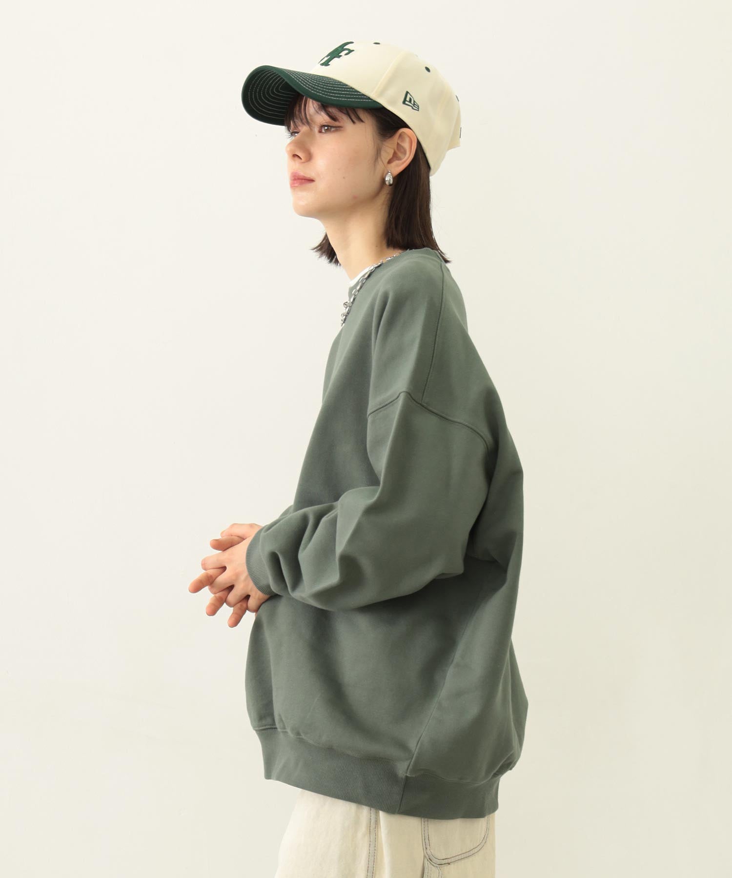 STENCIL LOGO WIDE CREW SWEAT TOP