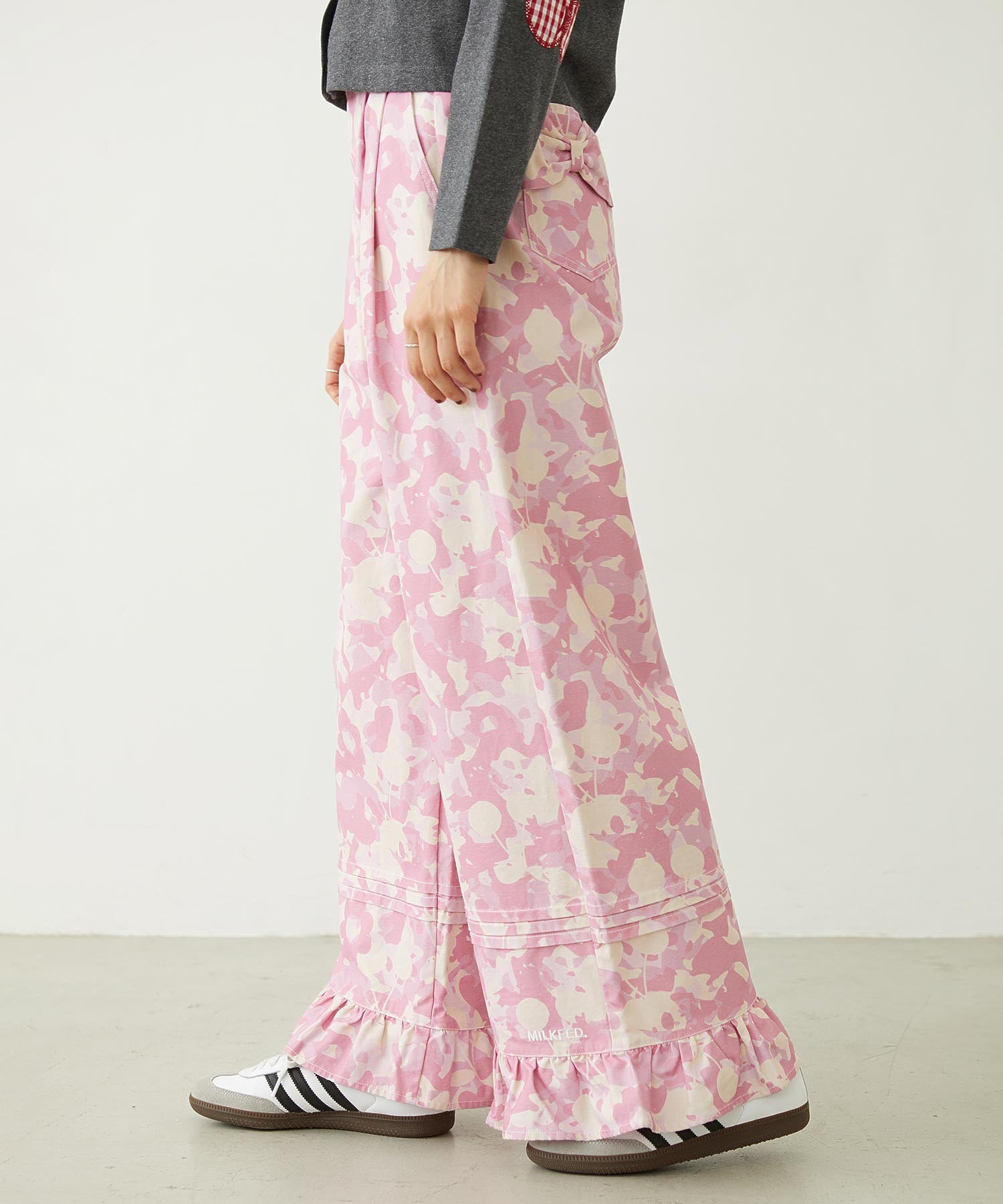 FRILL HEM CAMO PANTS