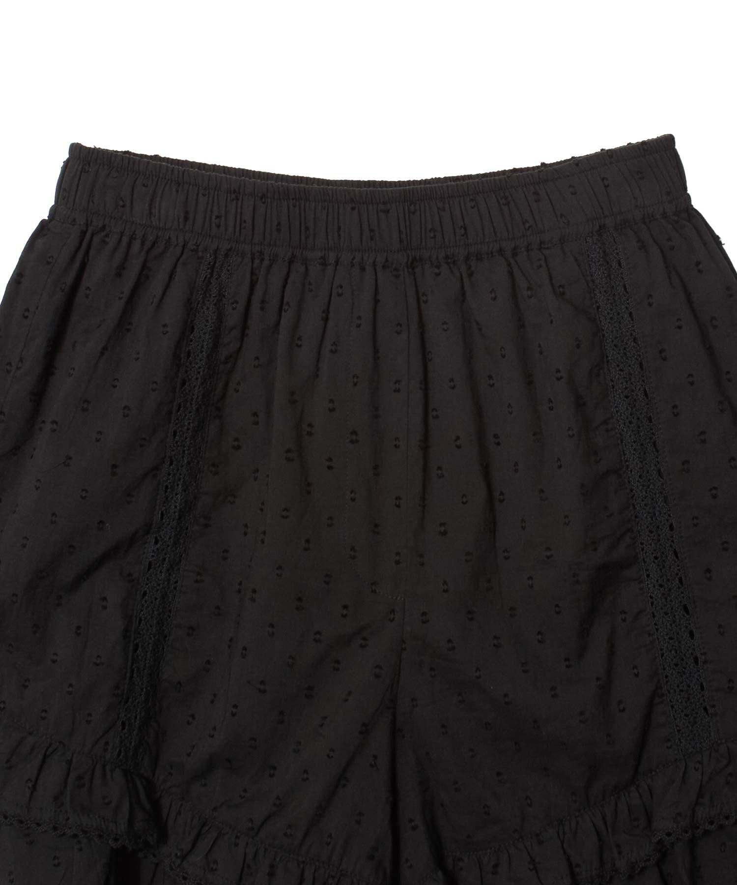 LACE RUFFLE SHORT