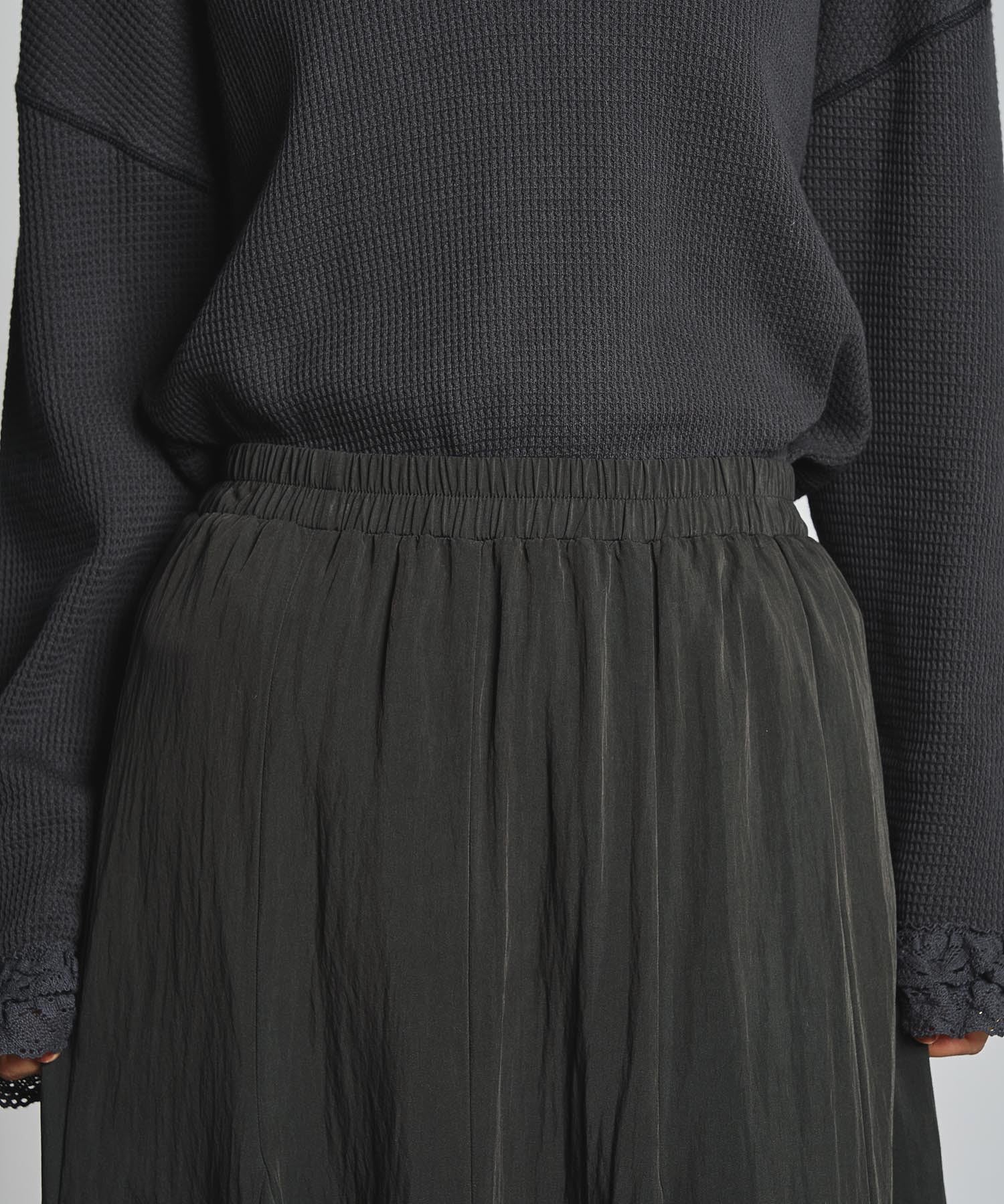 LONG SHIRRED SKIRT