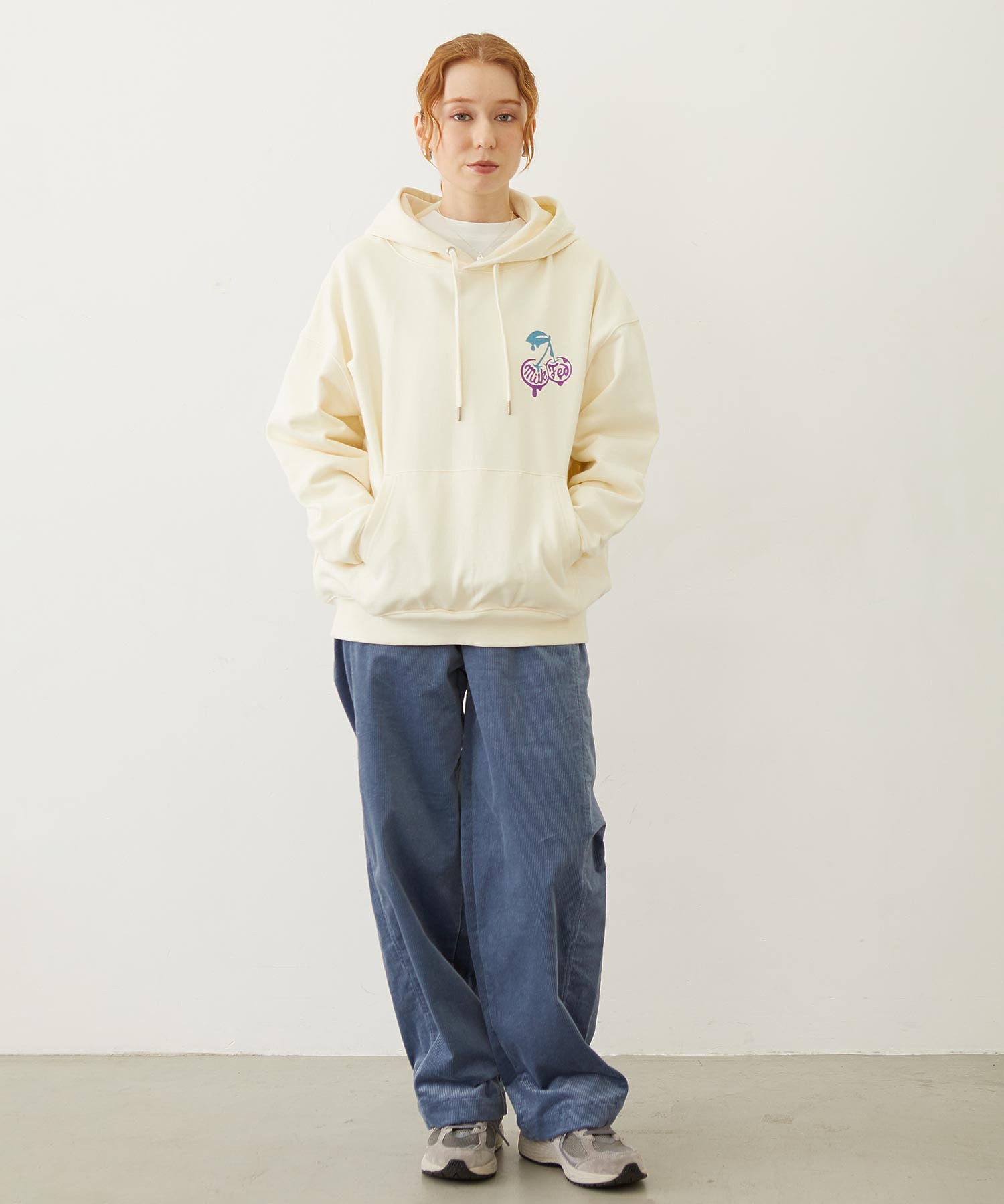 MELTY CHERRY SWEAT HOODIE