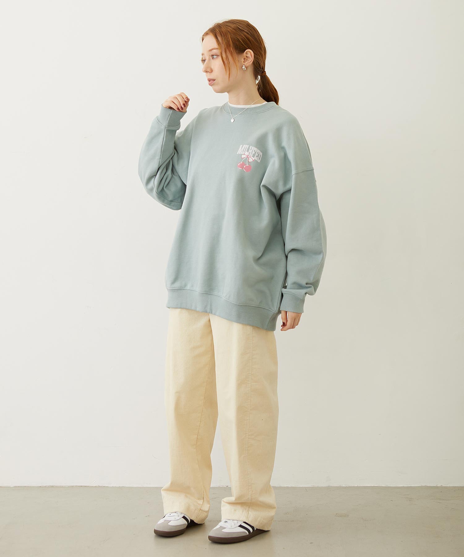 RIBBON AND CHERRY SWEAT TOP