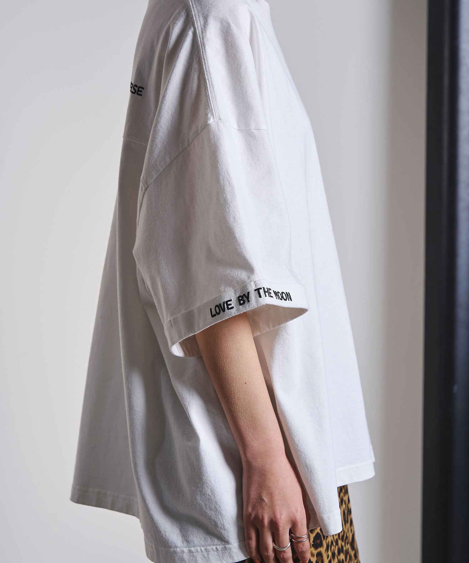 GENE HEAVENS/EMBROIDERY TEE