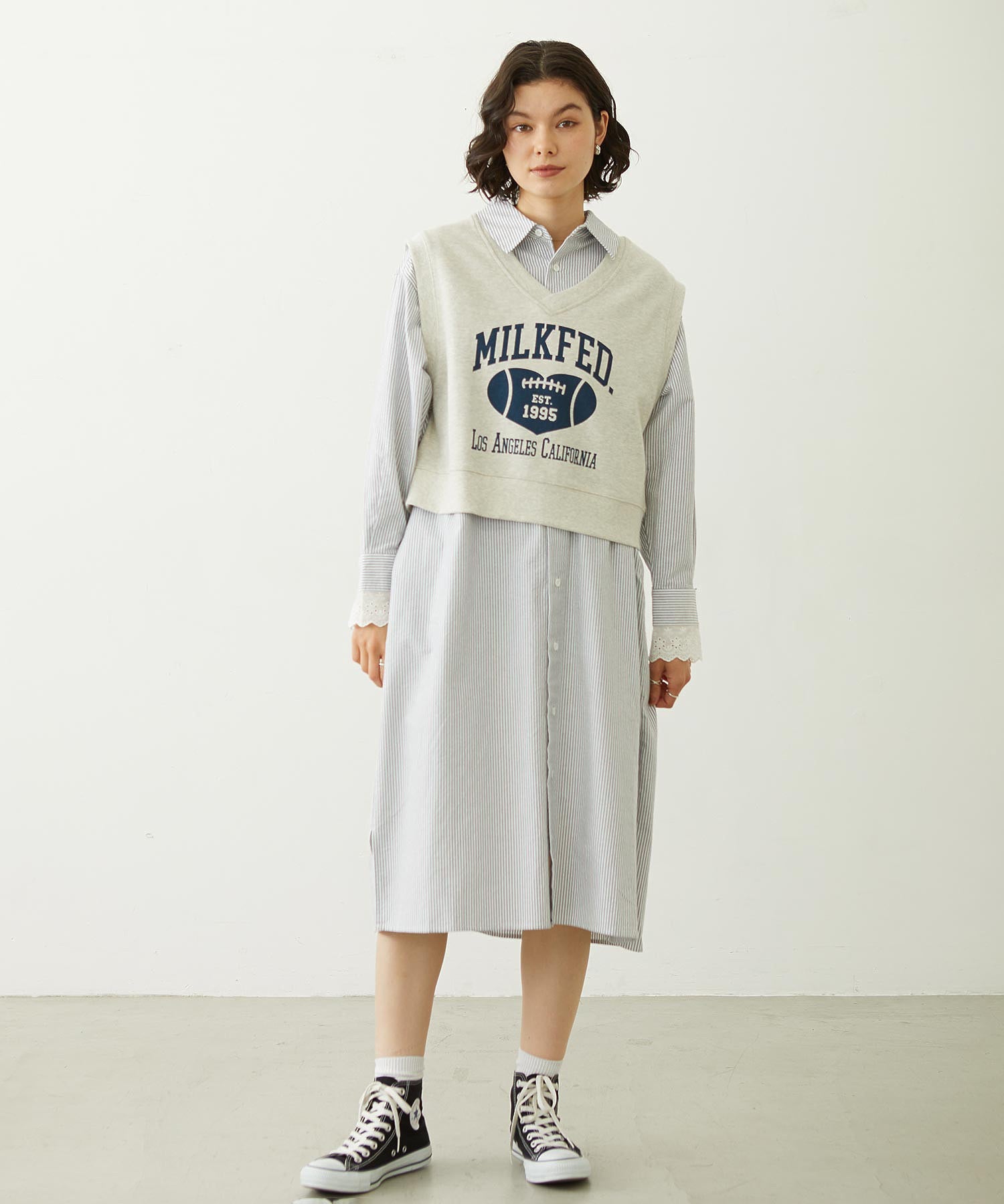 COLLEGE LOGO V-NECK SWEAT VEST