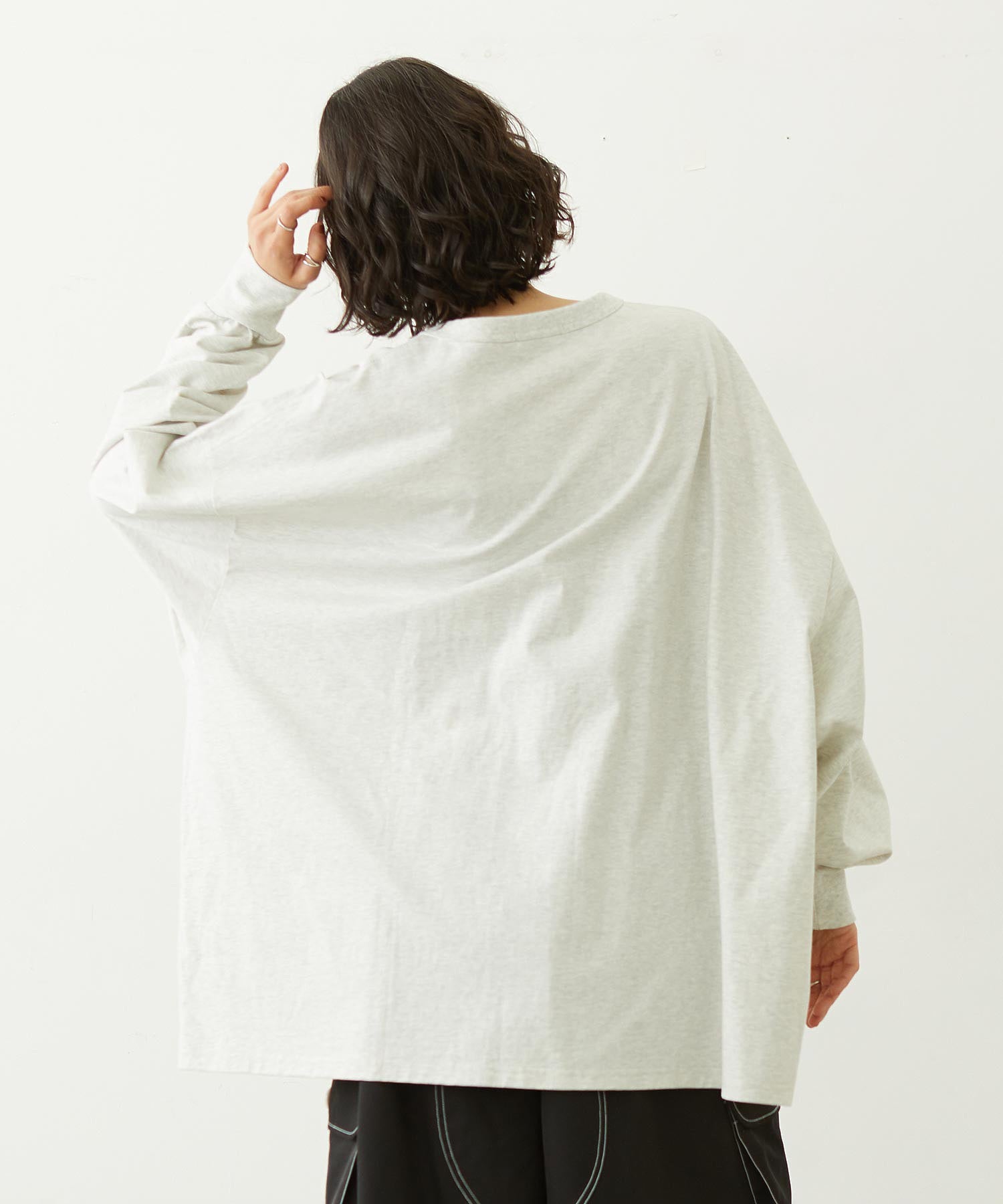 HENLEY NECK BIG L/S TOP