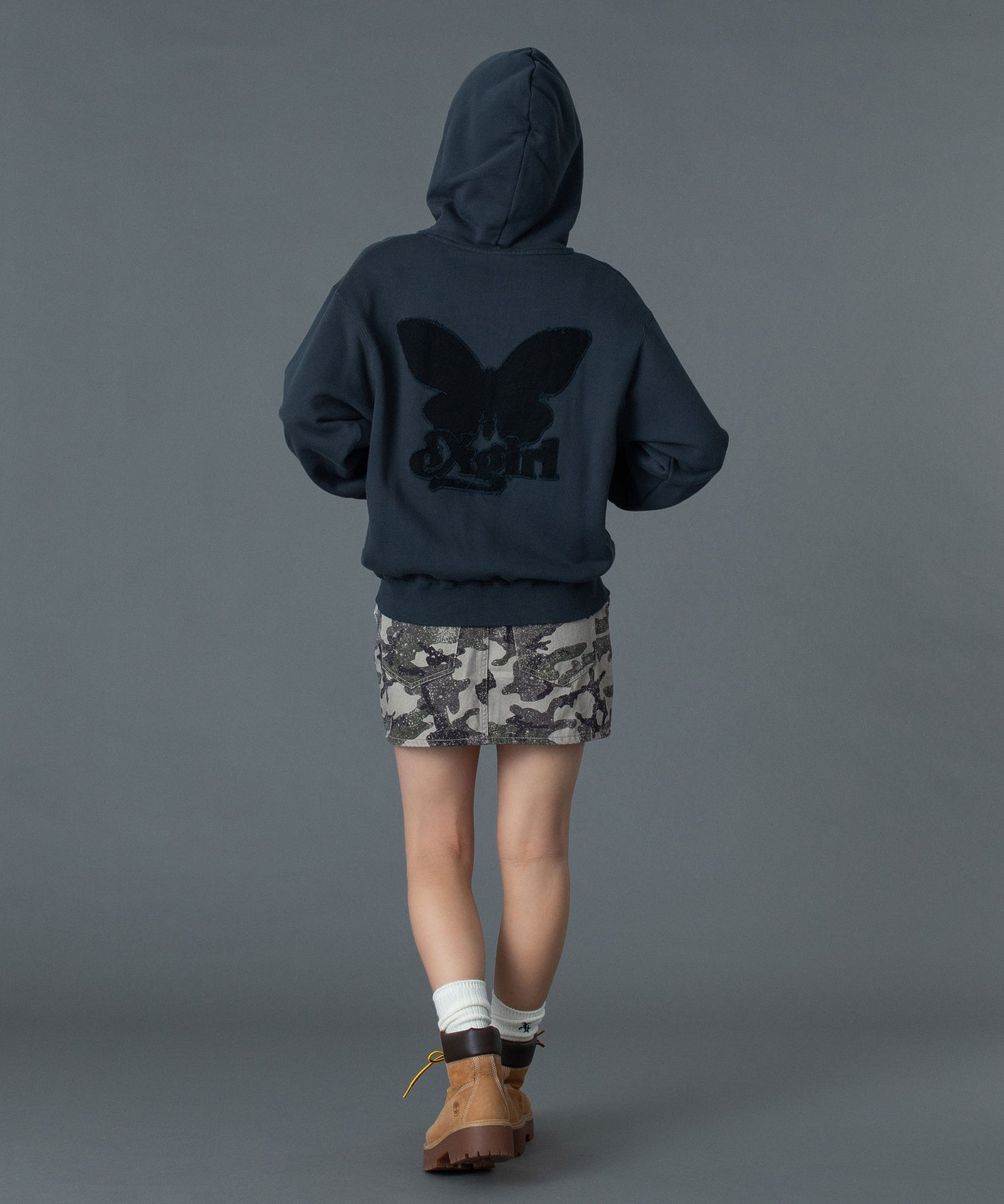 BUTTERFLY PATCH SWEAT HOODIE
