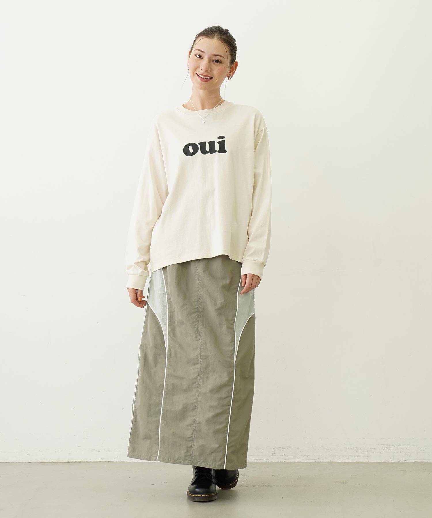 LINE PIPING LONG SKIRT