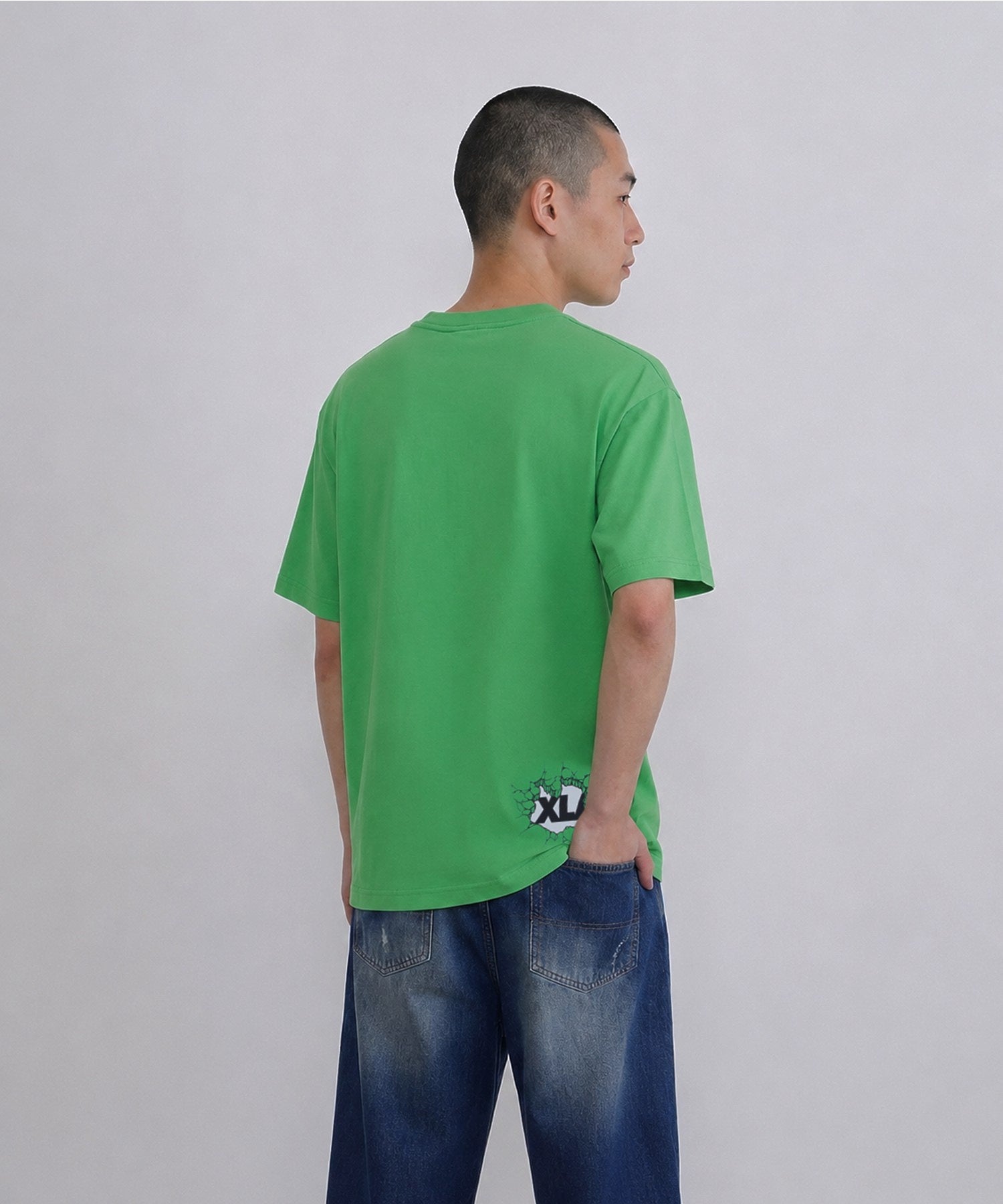 XLARGE×LIXTICK CRACK WALL OG S/S TEE