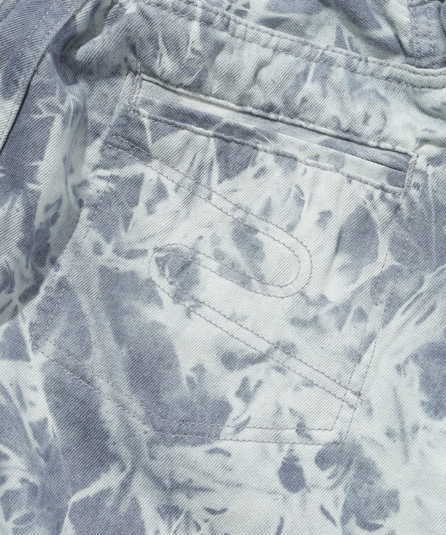 UNEVEN DYED SHORTS