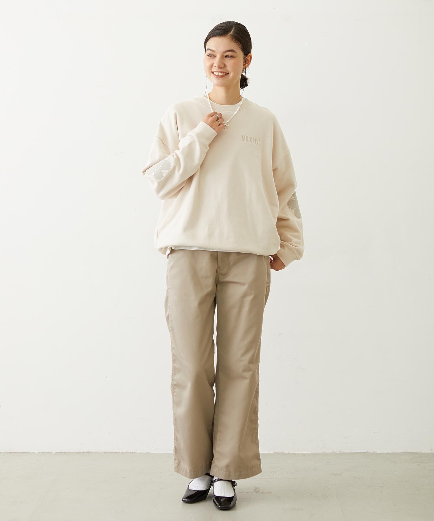 FLOWER ELBOW PATCH SWEAT TOP