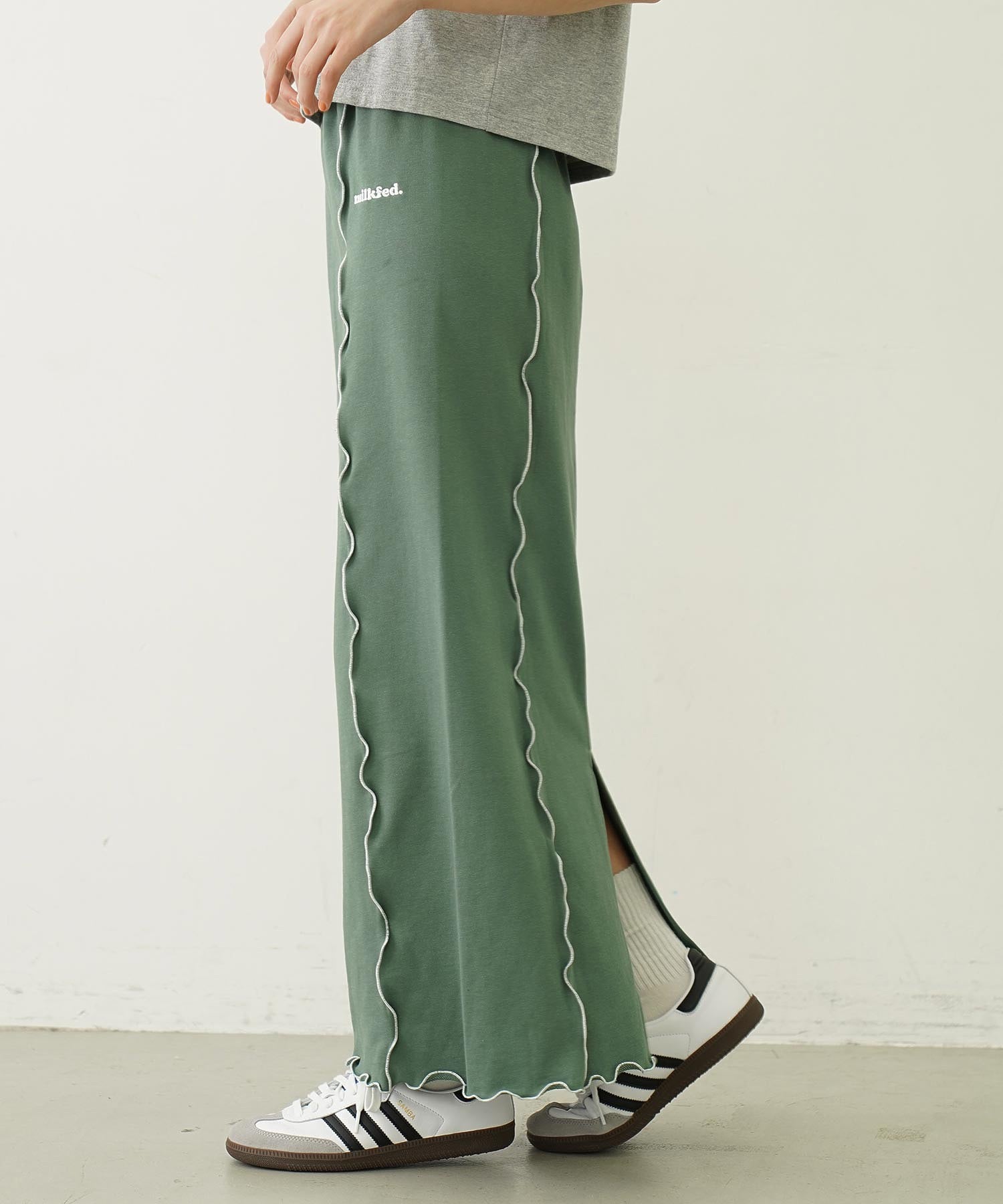 LETTUCE EDGE SWEAT SKIRT