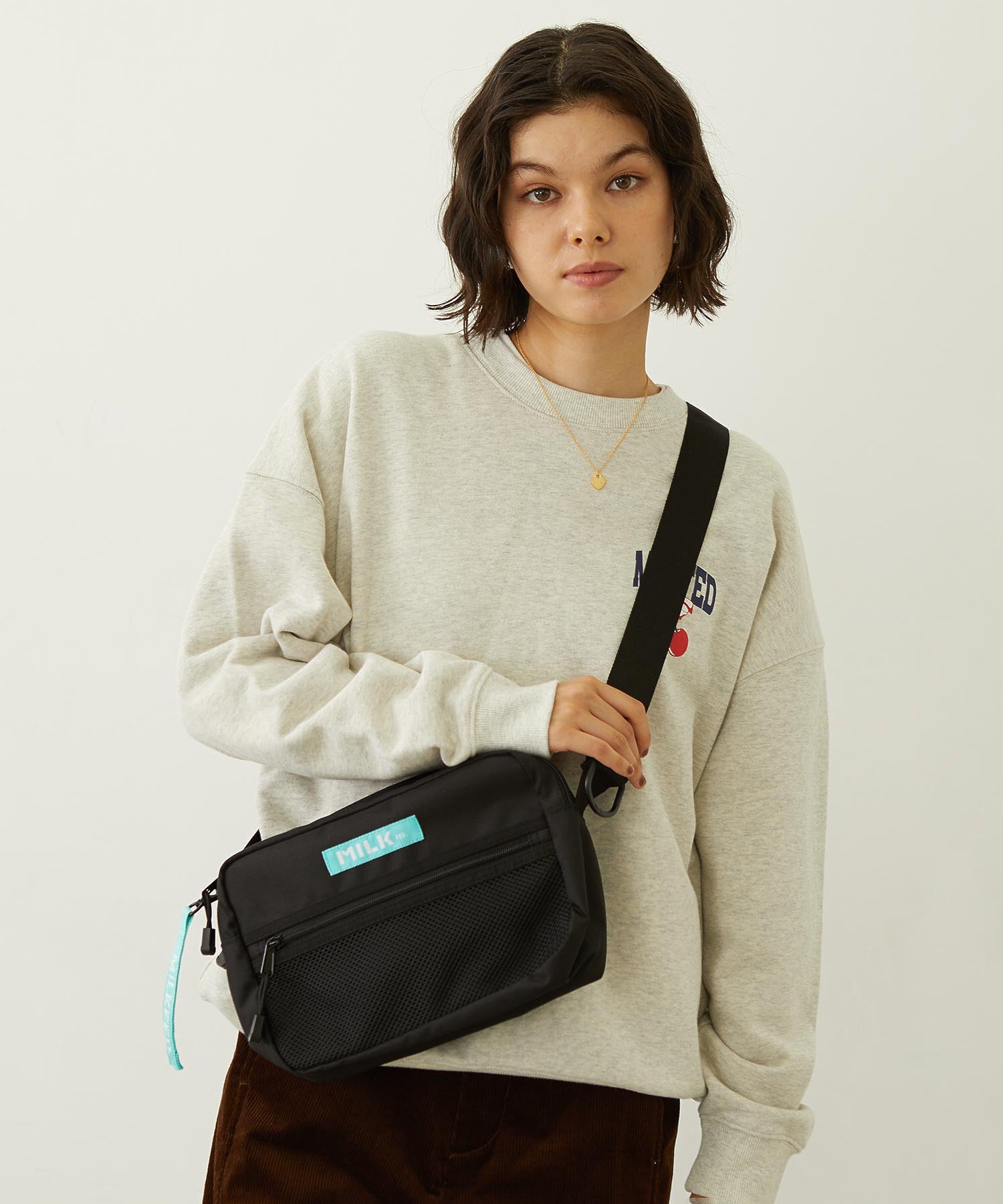SHOULDER WIDE BAG MESH POCKET LtGREEN
