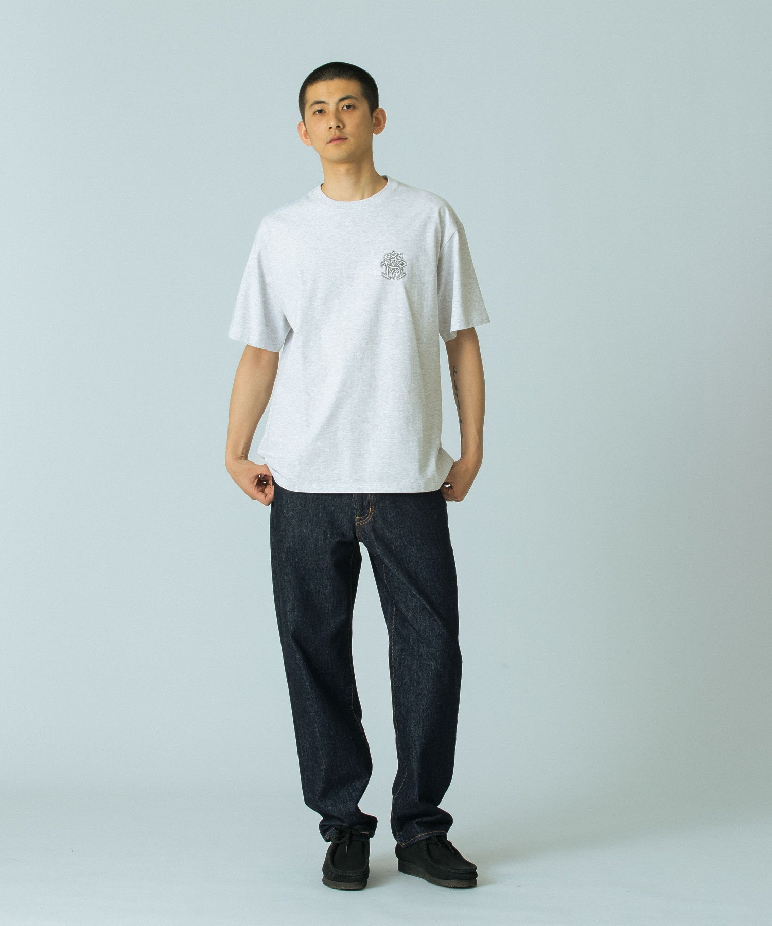 model：H183 着用サイズ：L