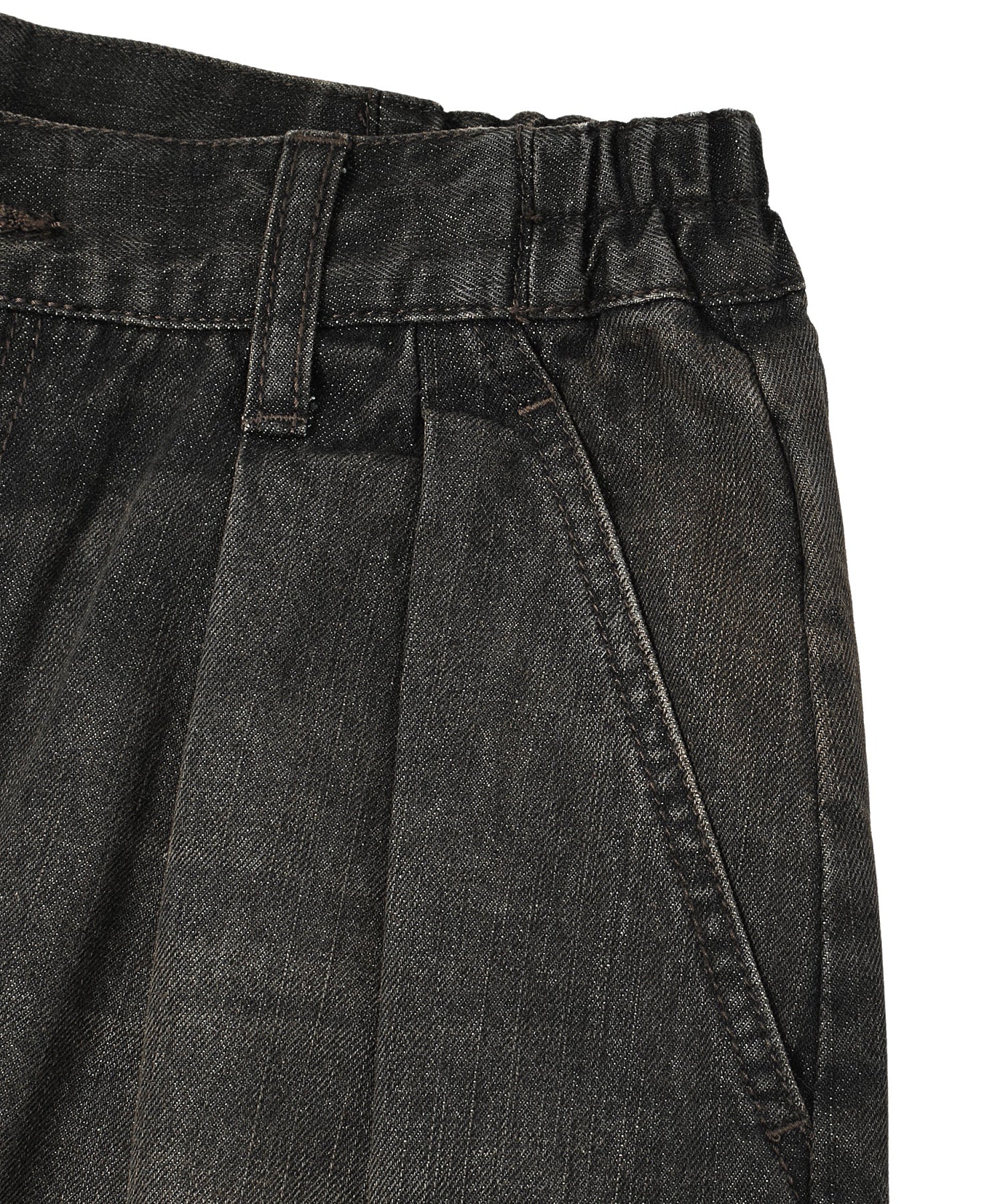 TUCK WIDE LEG DENIM PANTS