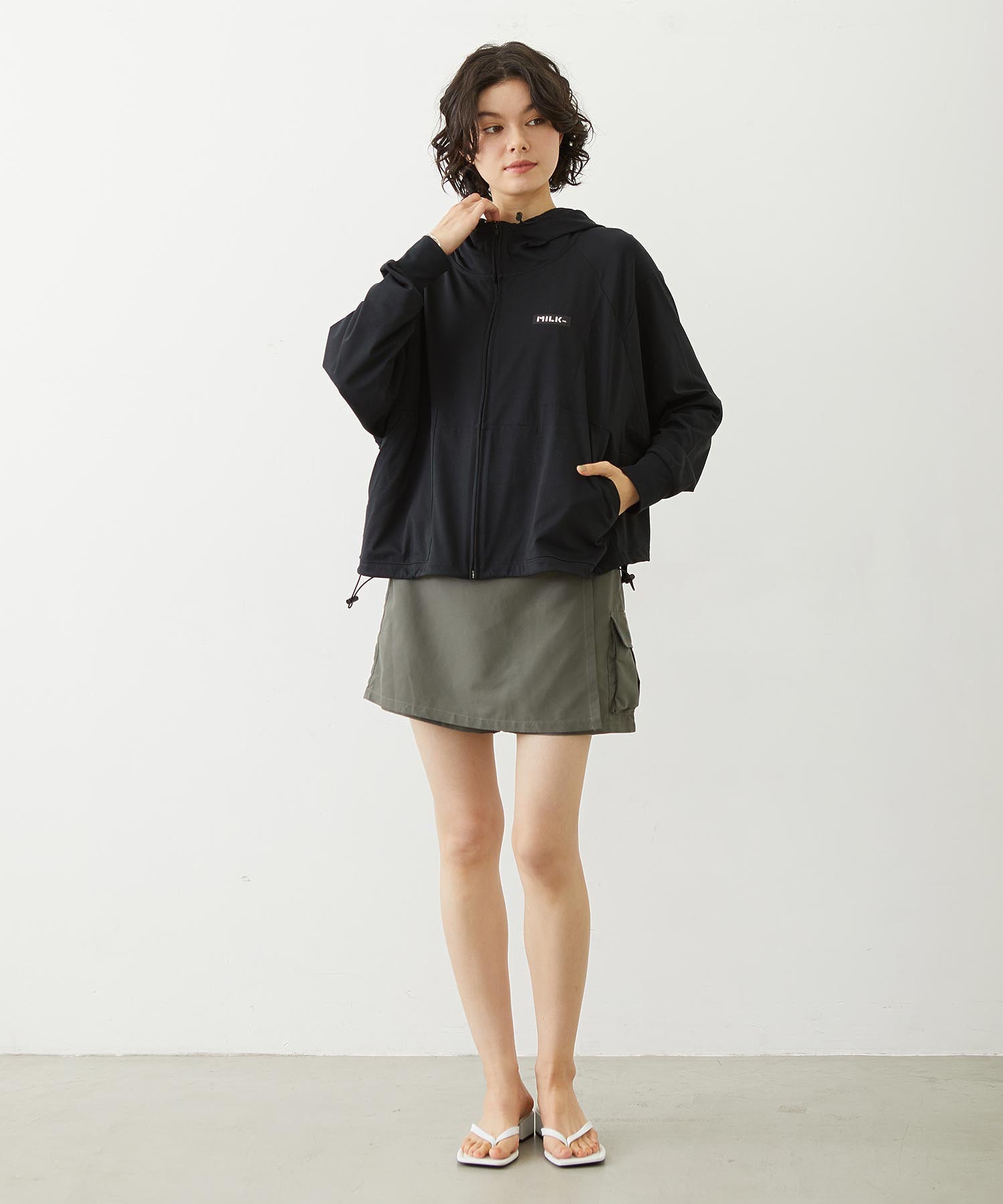 RASH GUARD ZIP HOODIE