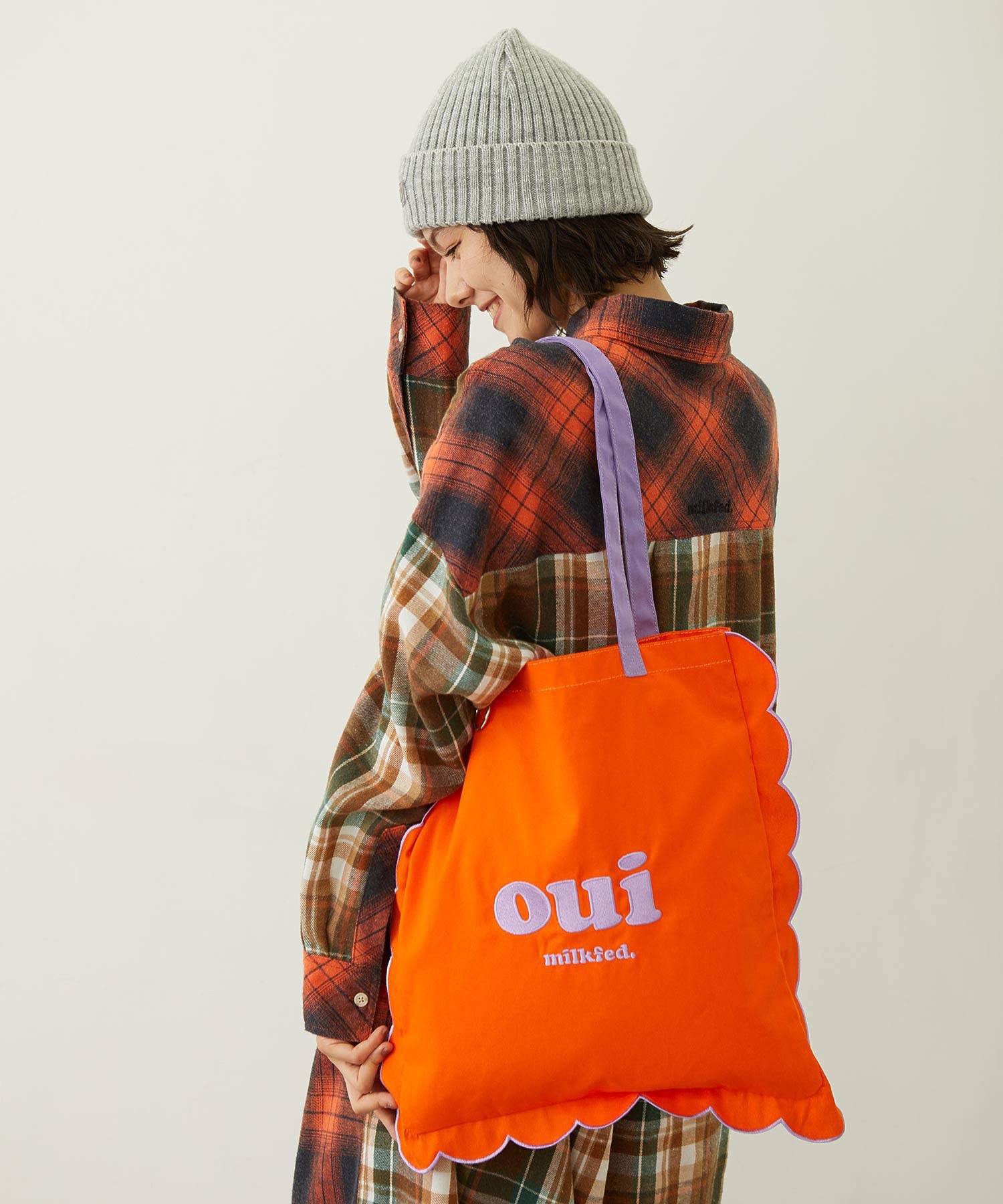 RUFFLE TOTE BAG
