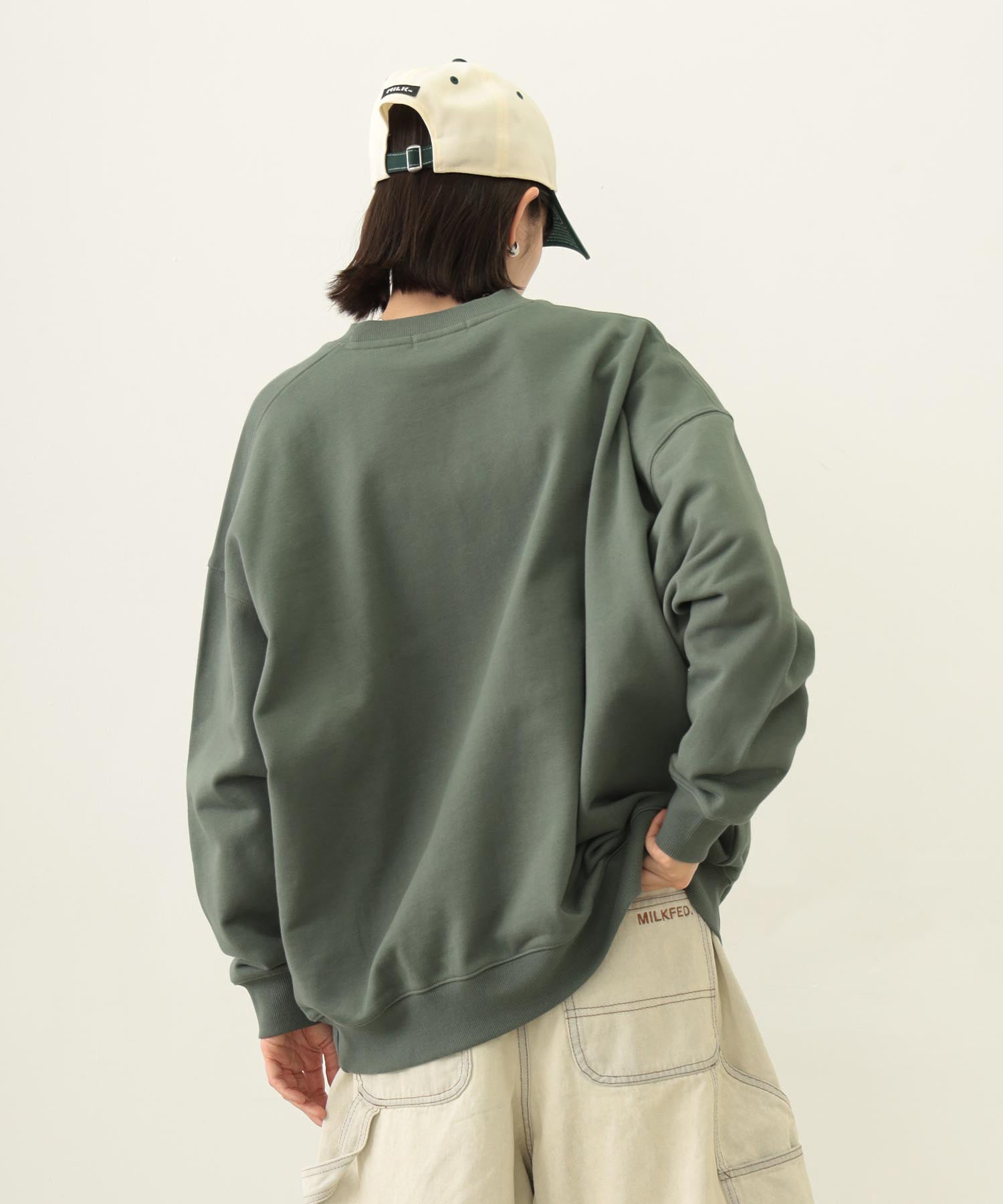 STENCIL LOGO WIDE CREW SWEAT TOP