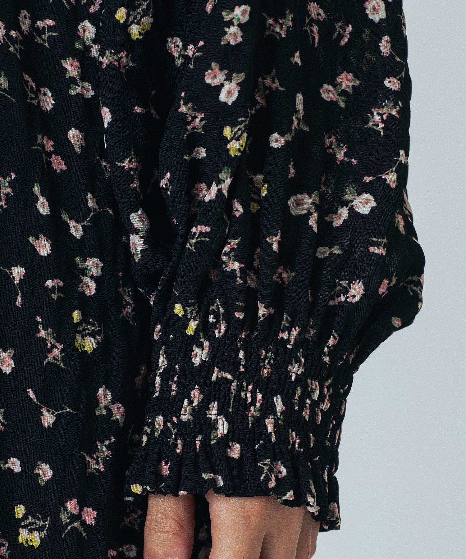 VOLUME DRESS