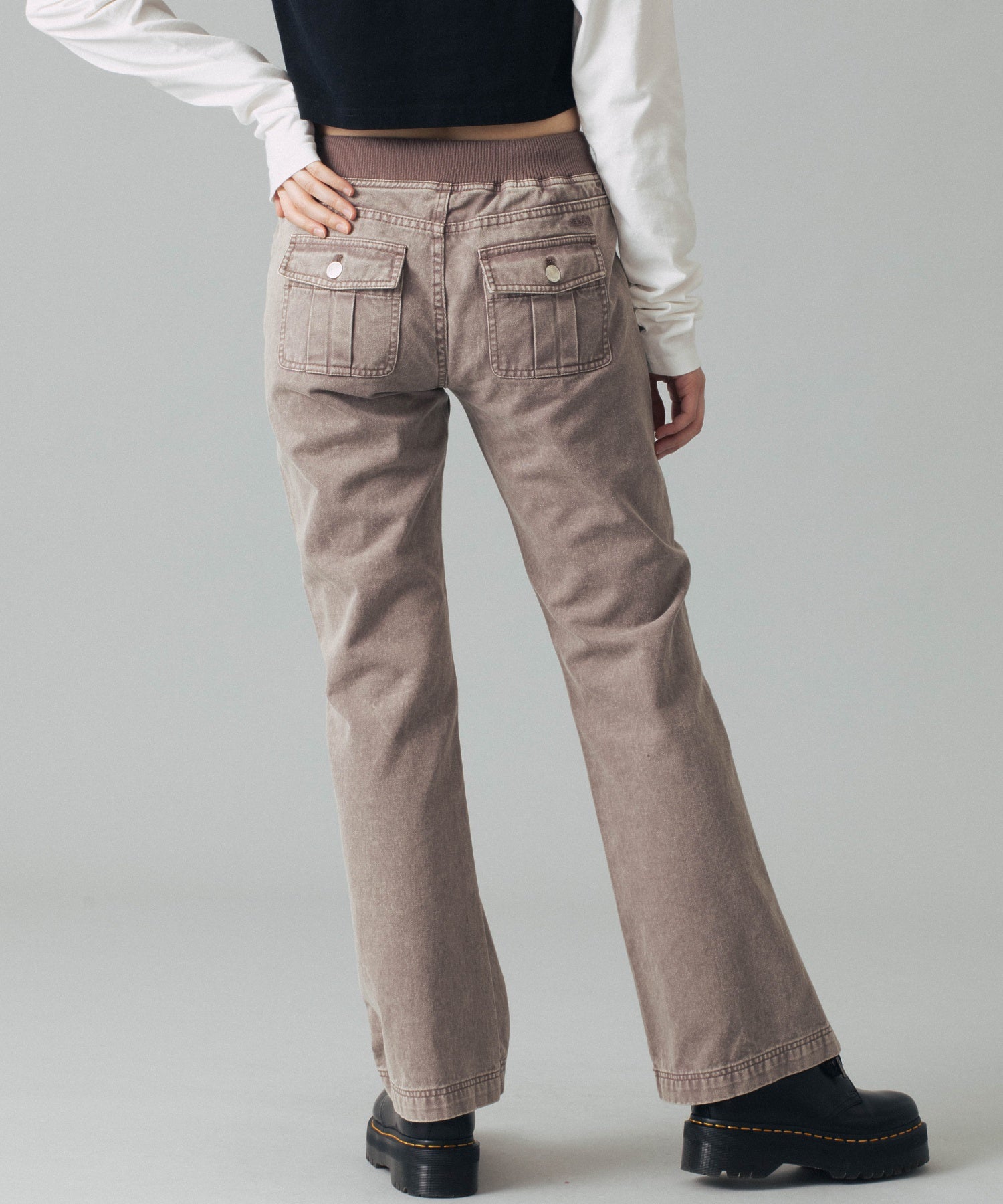 LOW RISE FLARE EASY PANTS