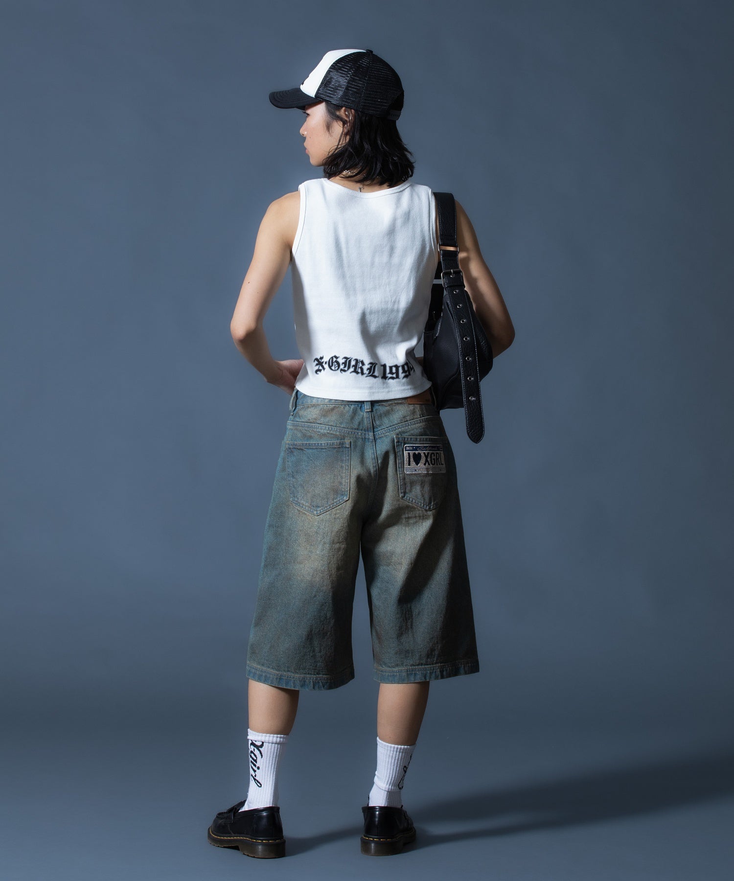 METAL NAME LOGO TANK TOP