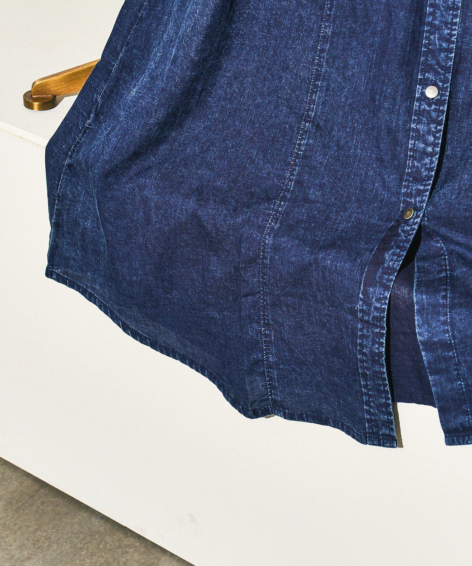 【WEB・一部店舗限定】DENIM LIKE SHIRT DRESS
