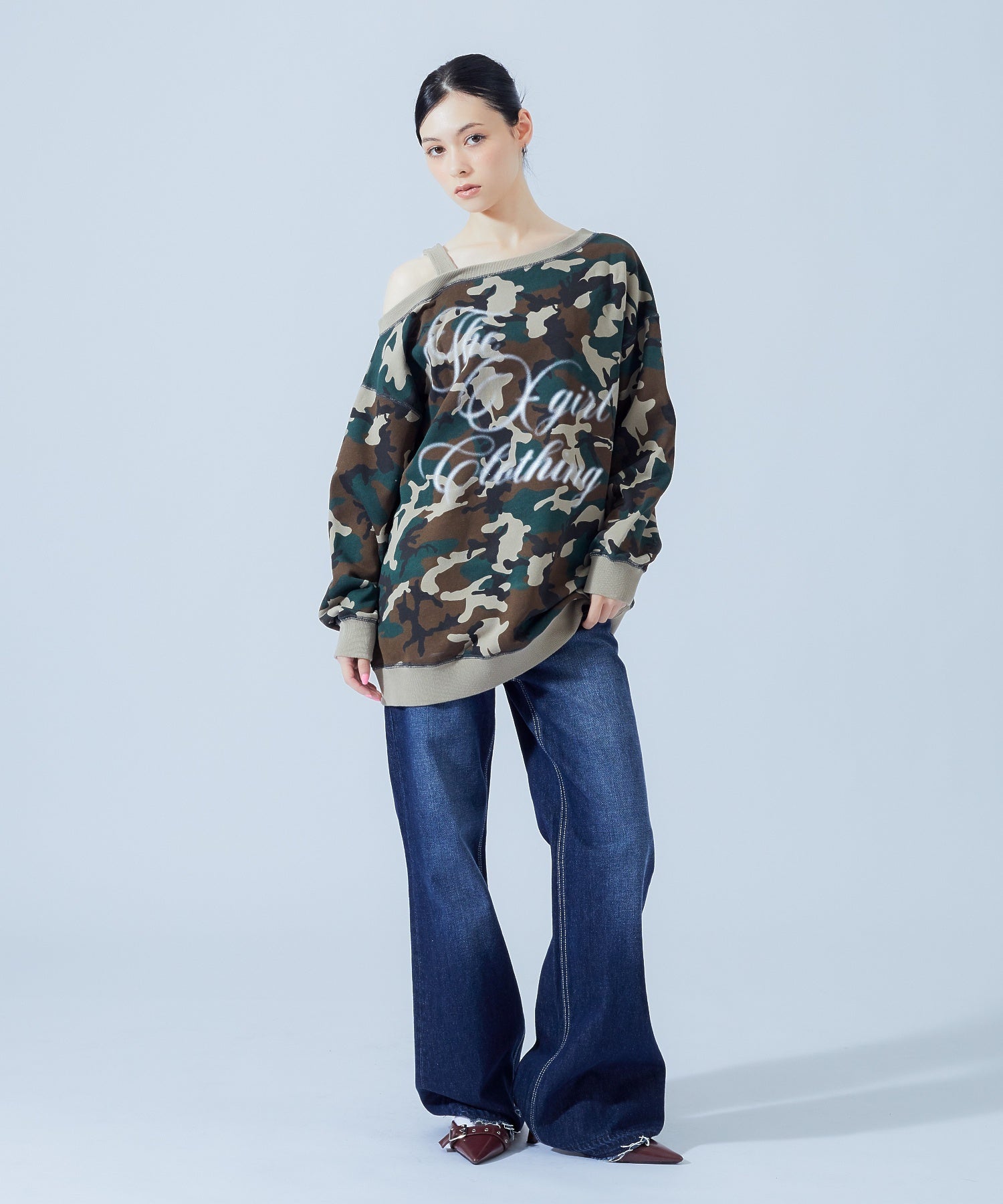 HEART POCKET FLARE DENIM PANTS