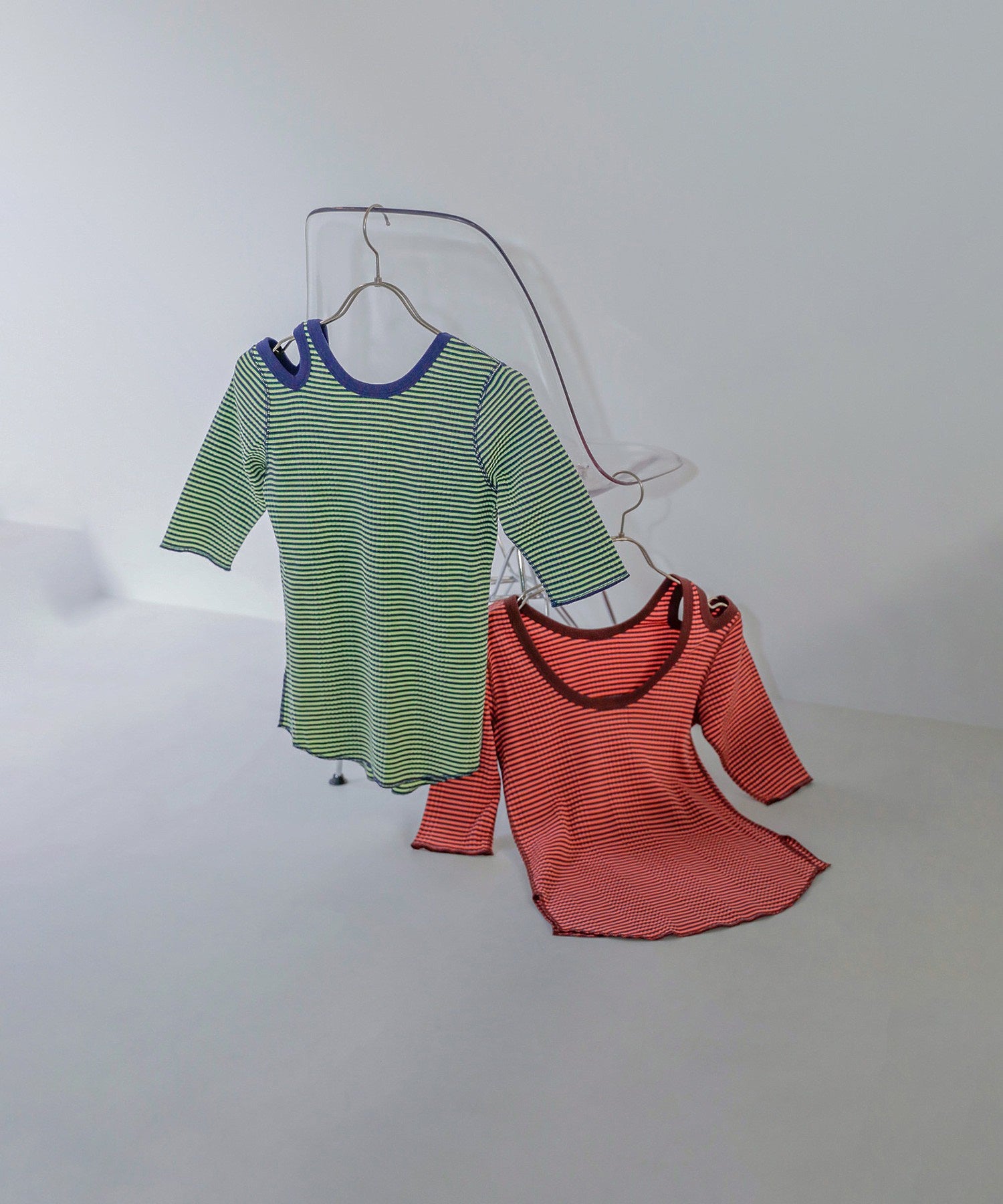 マルチボーダートップス