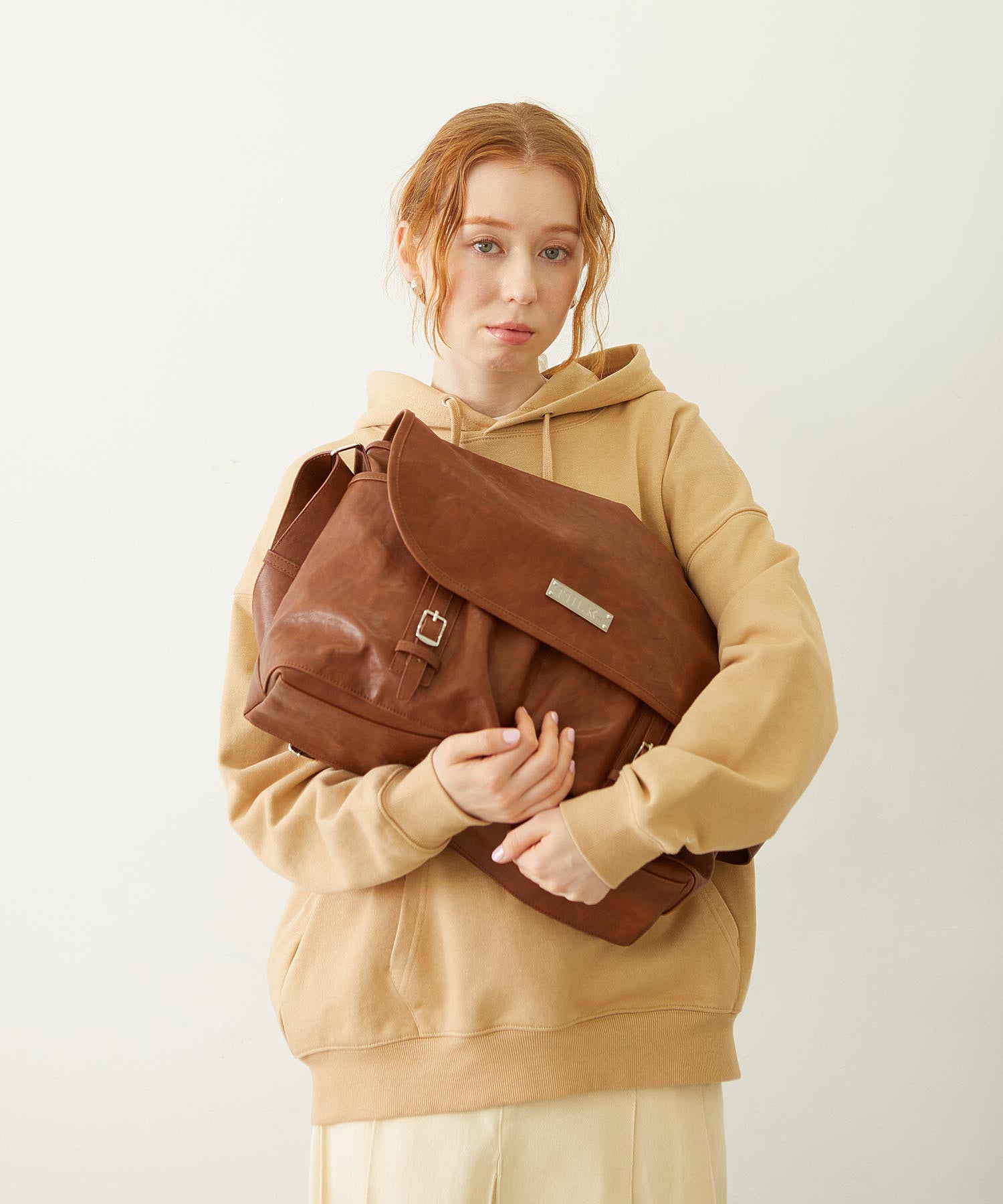 BAR LOGO MESSENGER BAG