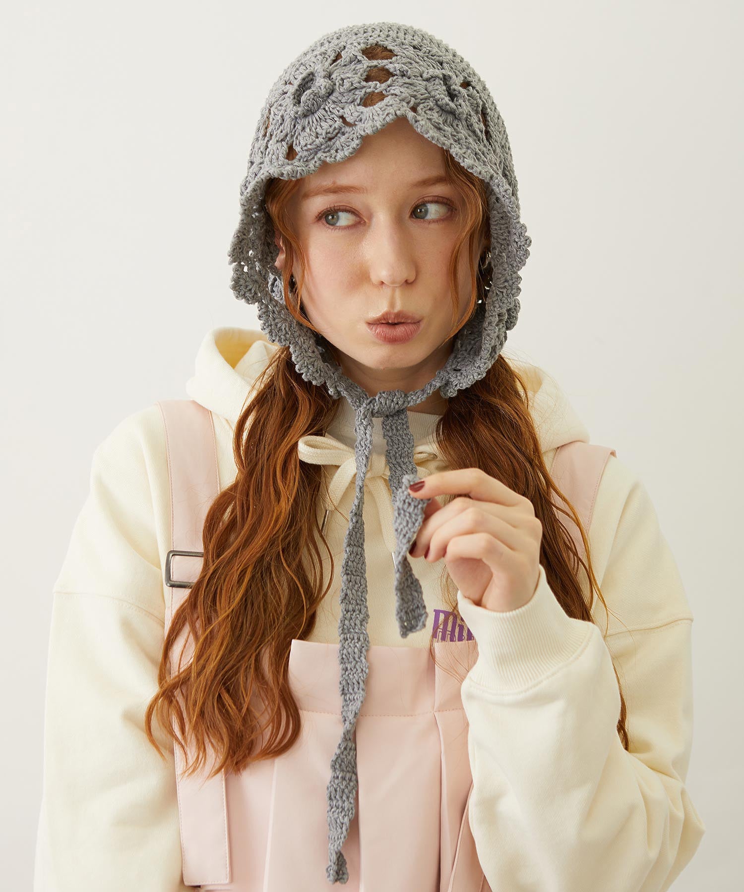 FLOWER KNIT BONNET