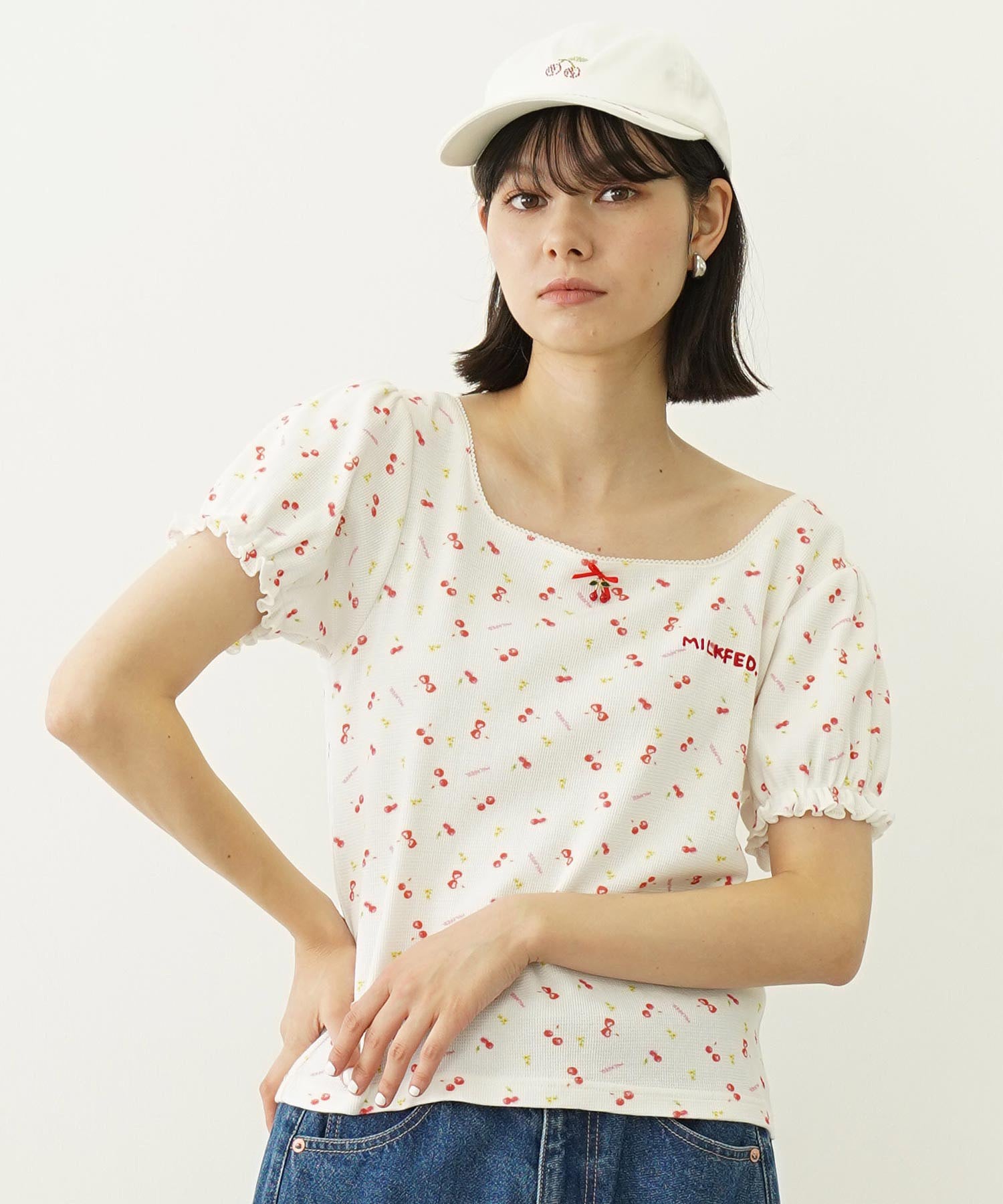 CHERRY PATTERN WAFFLE PUFF SLEEVES TOP