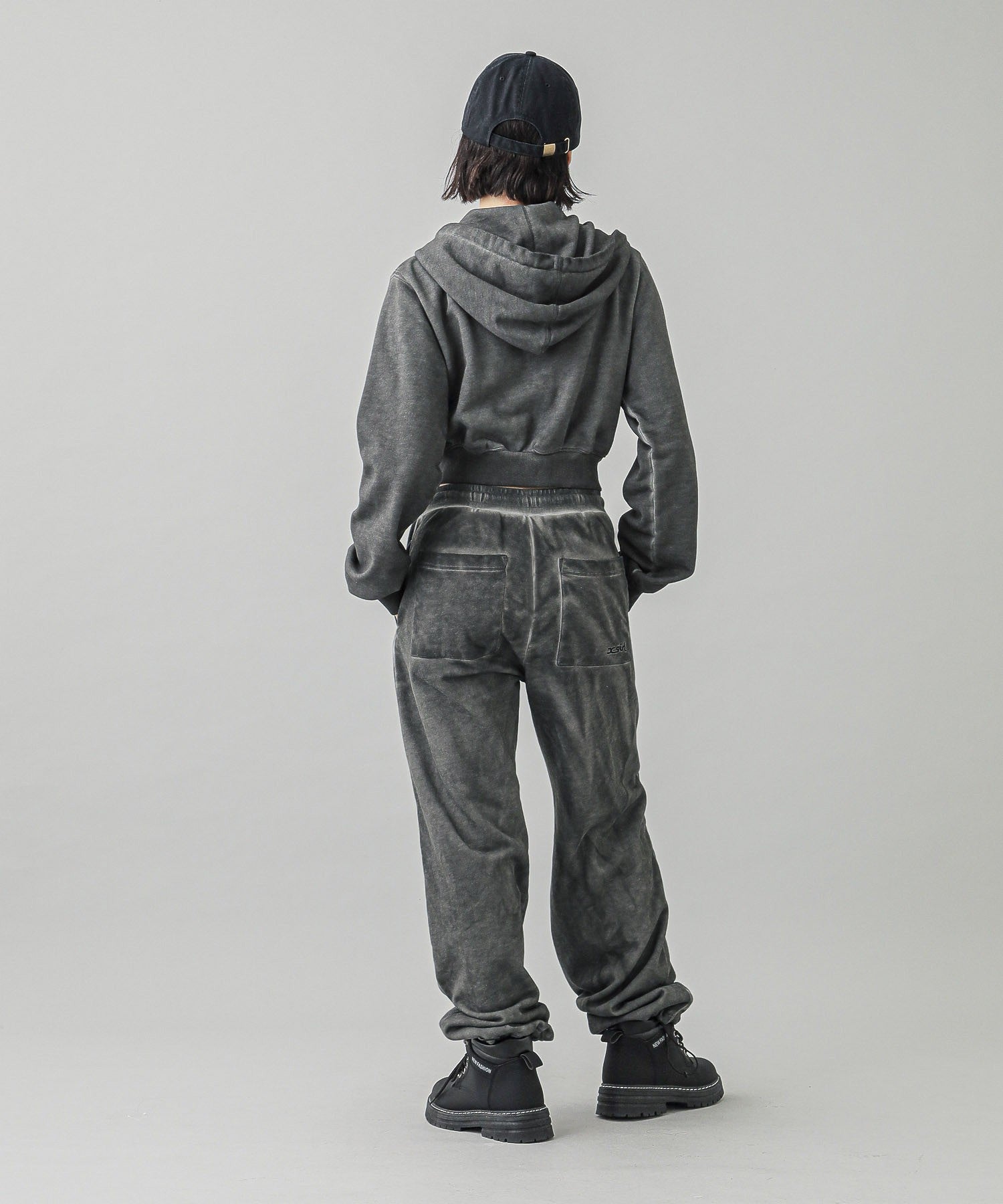 FADED LOOSE SWEAT PANTS