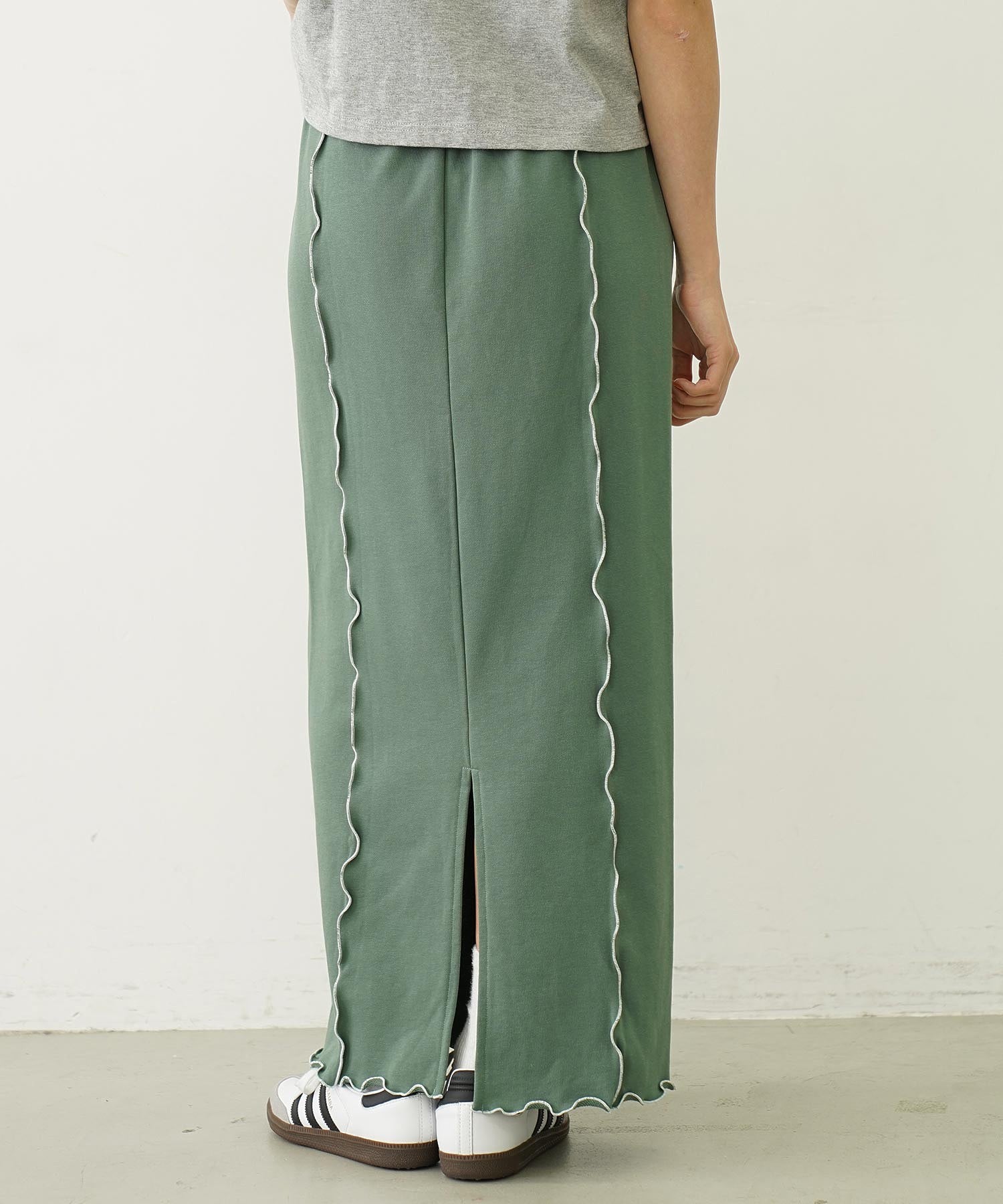 LETTUCE EDGE SWEAT SKIRT