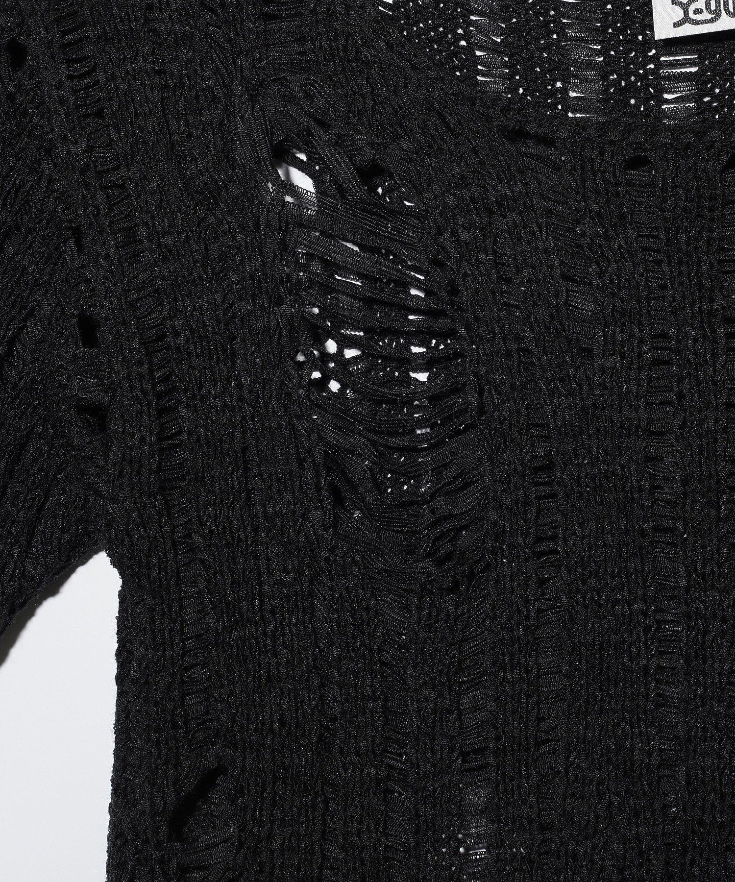 DISTRESSED TAPE YARN KNIT TOP