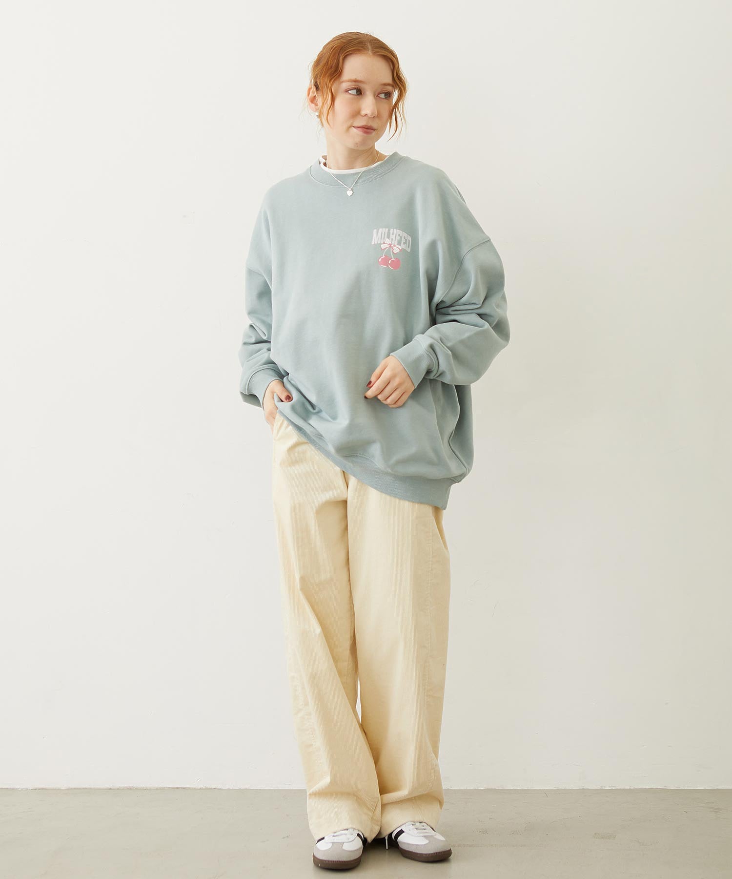 RIBBON AND CHERRY SWEAT TOP