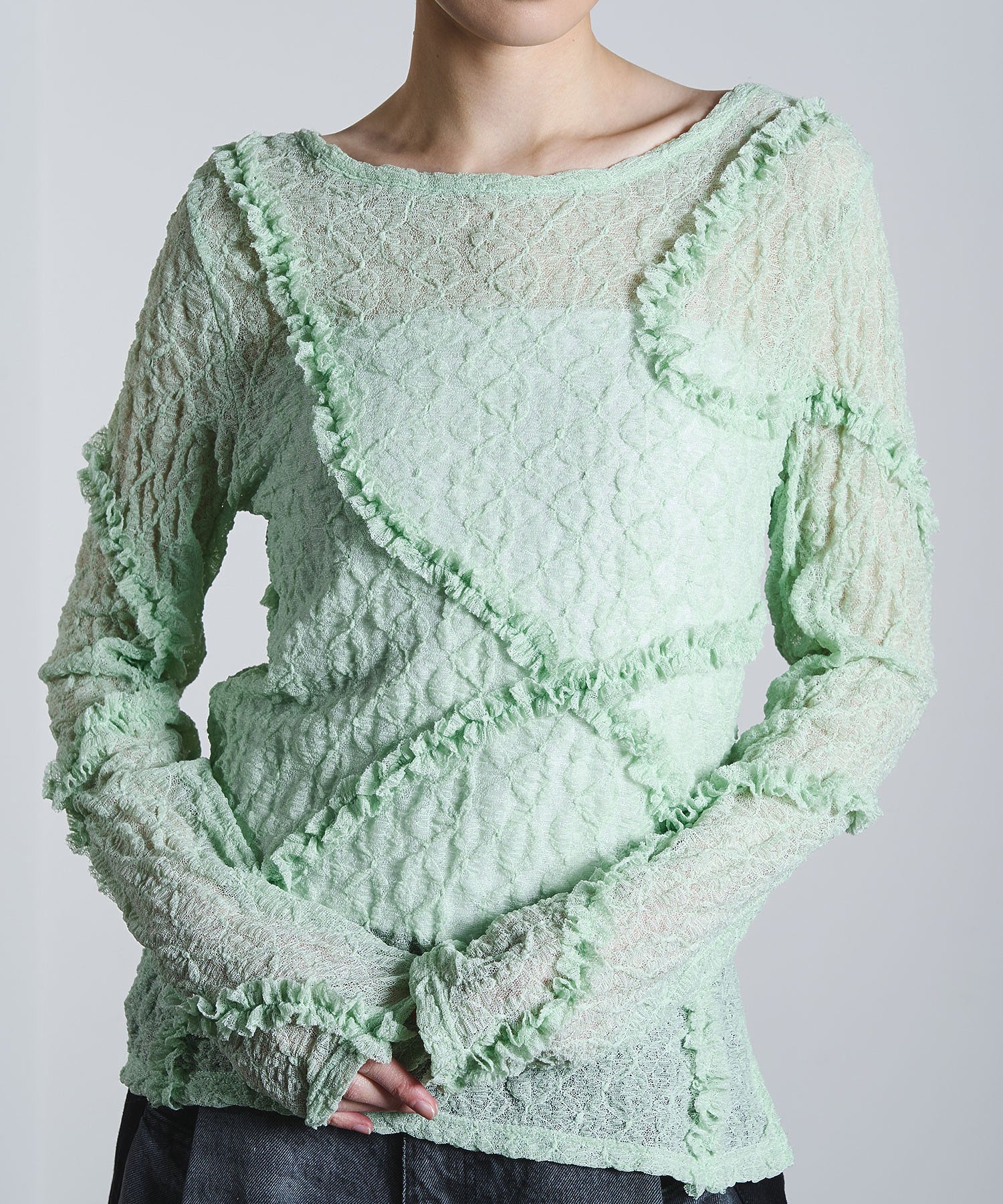 FRILL LACE TOP