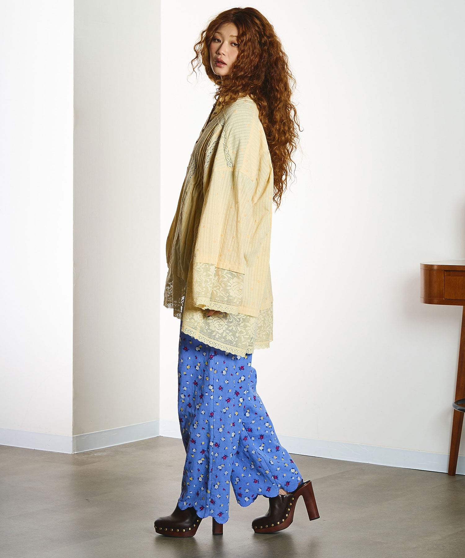 【ROSE BUD別注】INDIA IS BEAUTIFUL and ROSE BUD/CORDUROY FLORAL EMBROIDERY PANTS