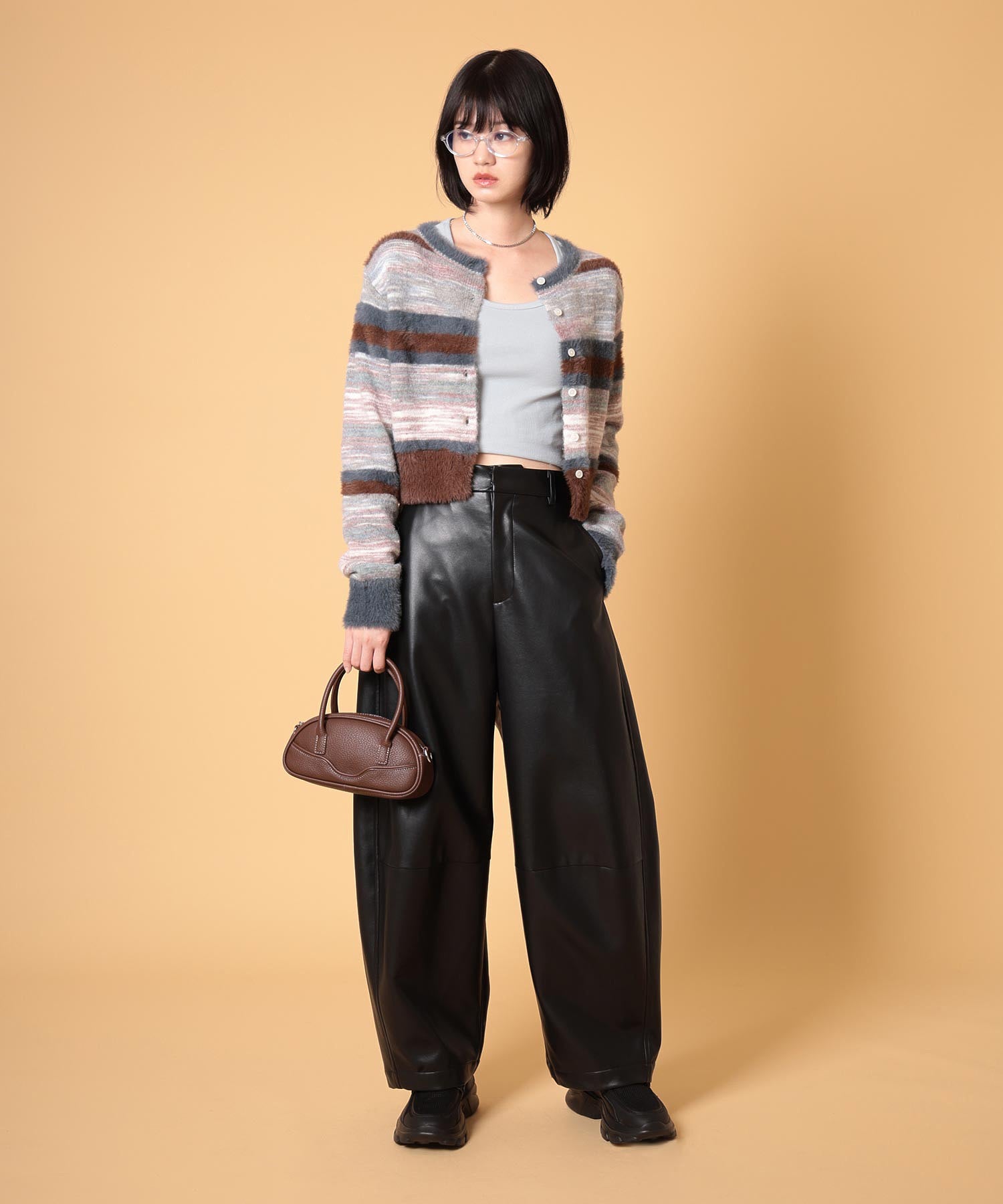 レザーカーブパンツ